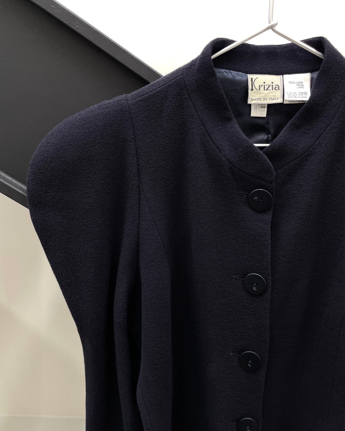 크리지아 라운드 숄더 패드 자켓 상품이미지2