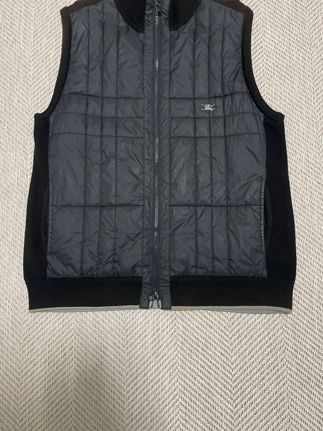 버버리 나일론 패딩 니트베스트 J03282 상품이미지2