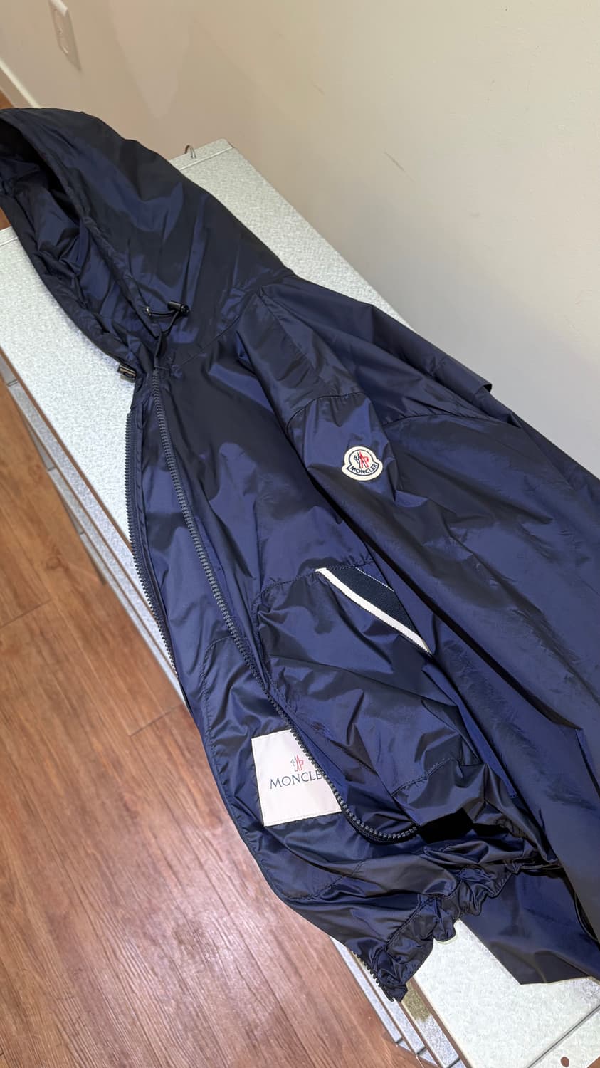 몽클레어 바람막이 상품이미지4