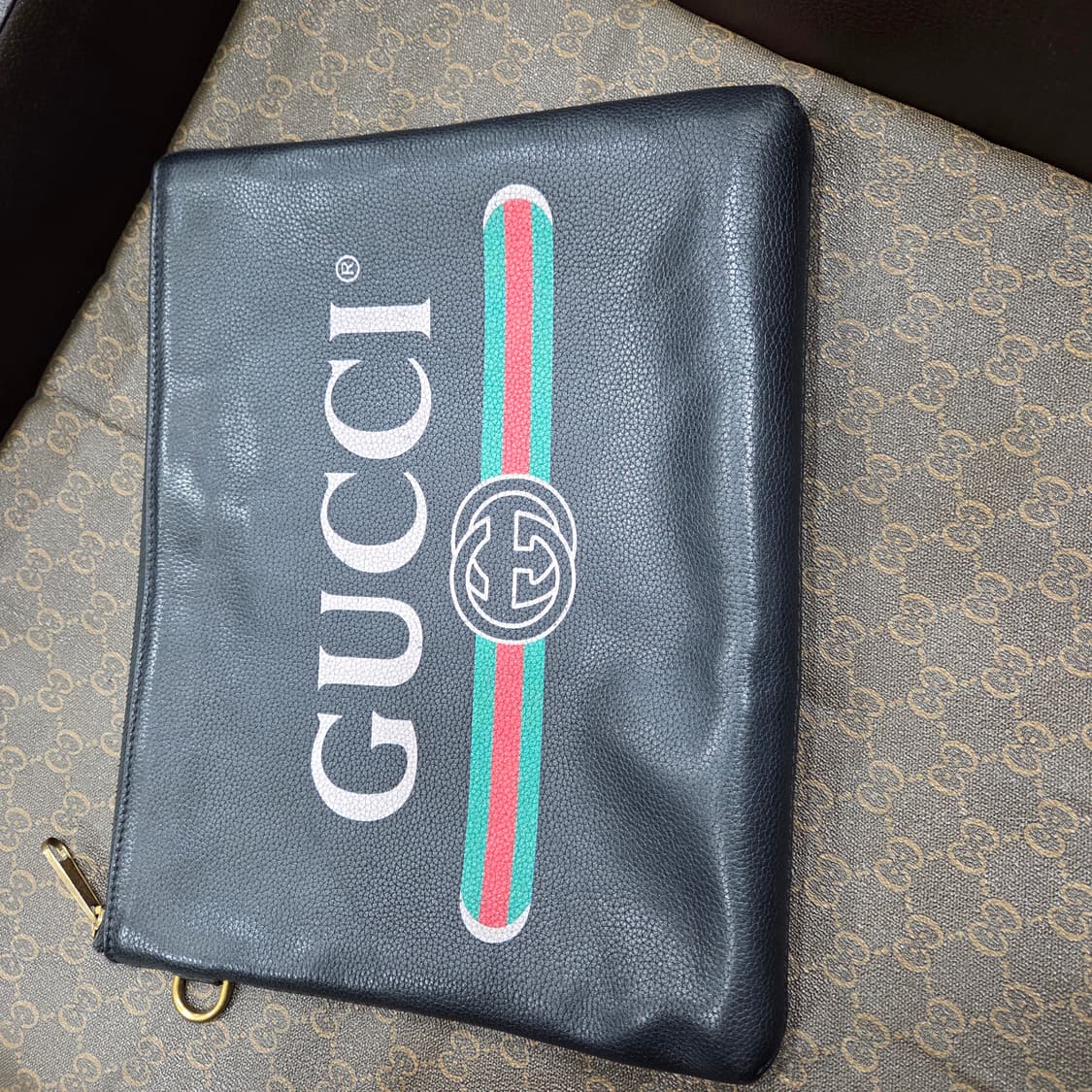 구찌 포트폴리오 클러치 상품이미지1