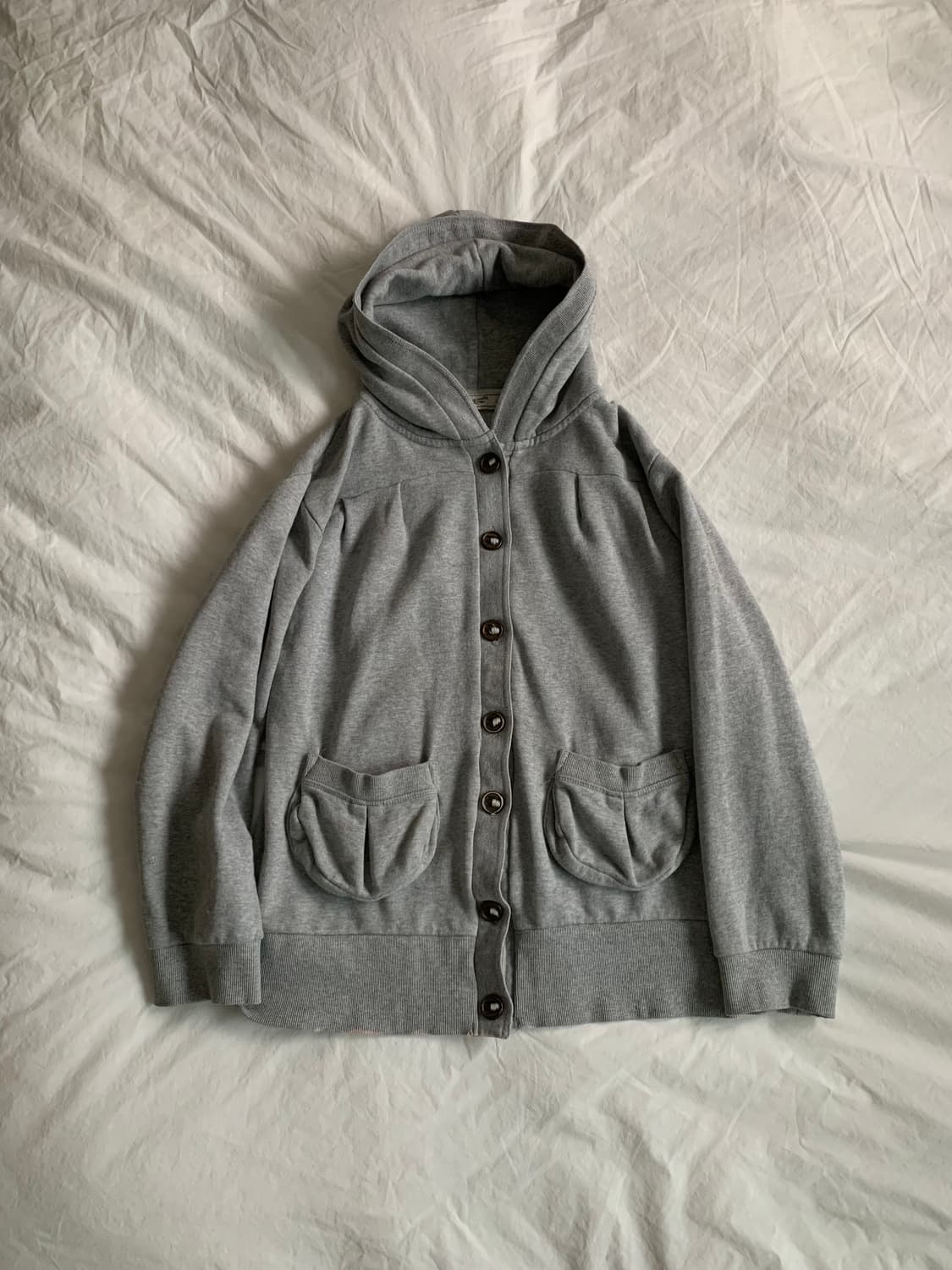 그레이 버튼 후디 상품이미지1