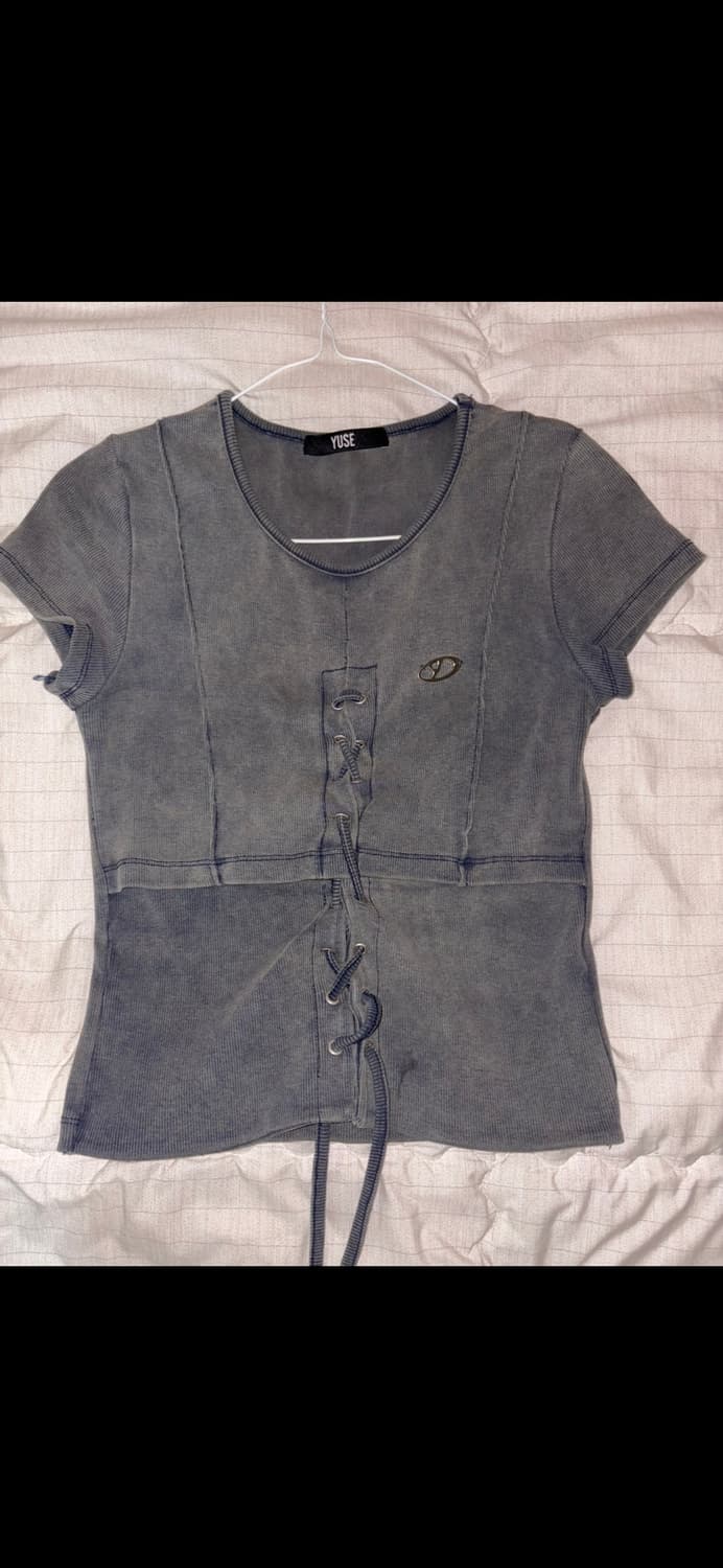 유즈 CUT OUT LACE-UP WASHING HALF SLEEVE T 상품이미지2