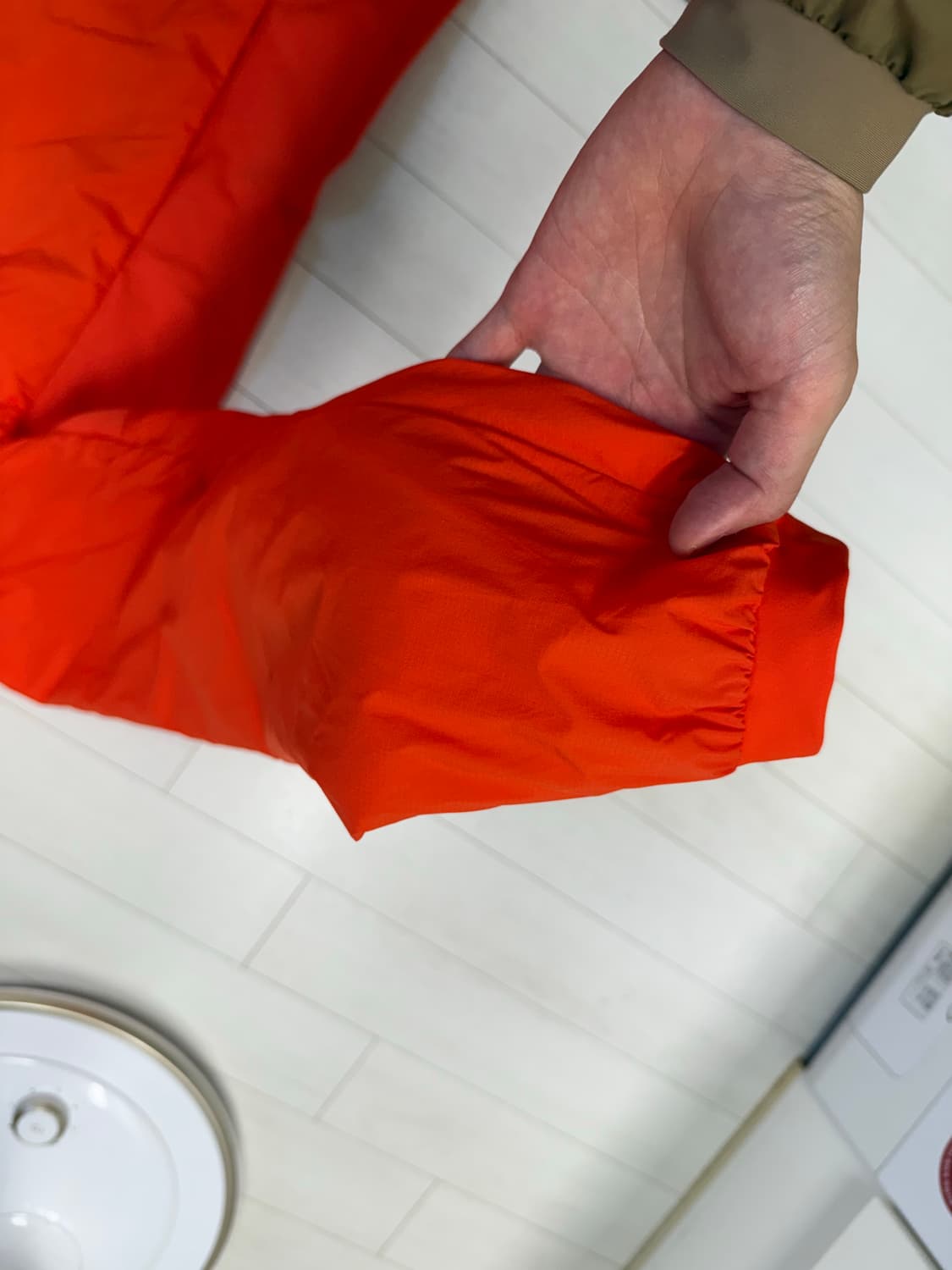 아크테릭스 아톰 L 사이즈 상태 최상상상 방금 찍었고 찍고나서는 절대 안 상품이미지5