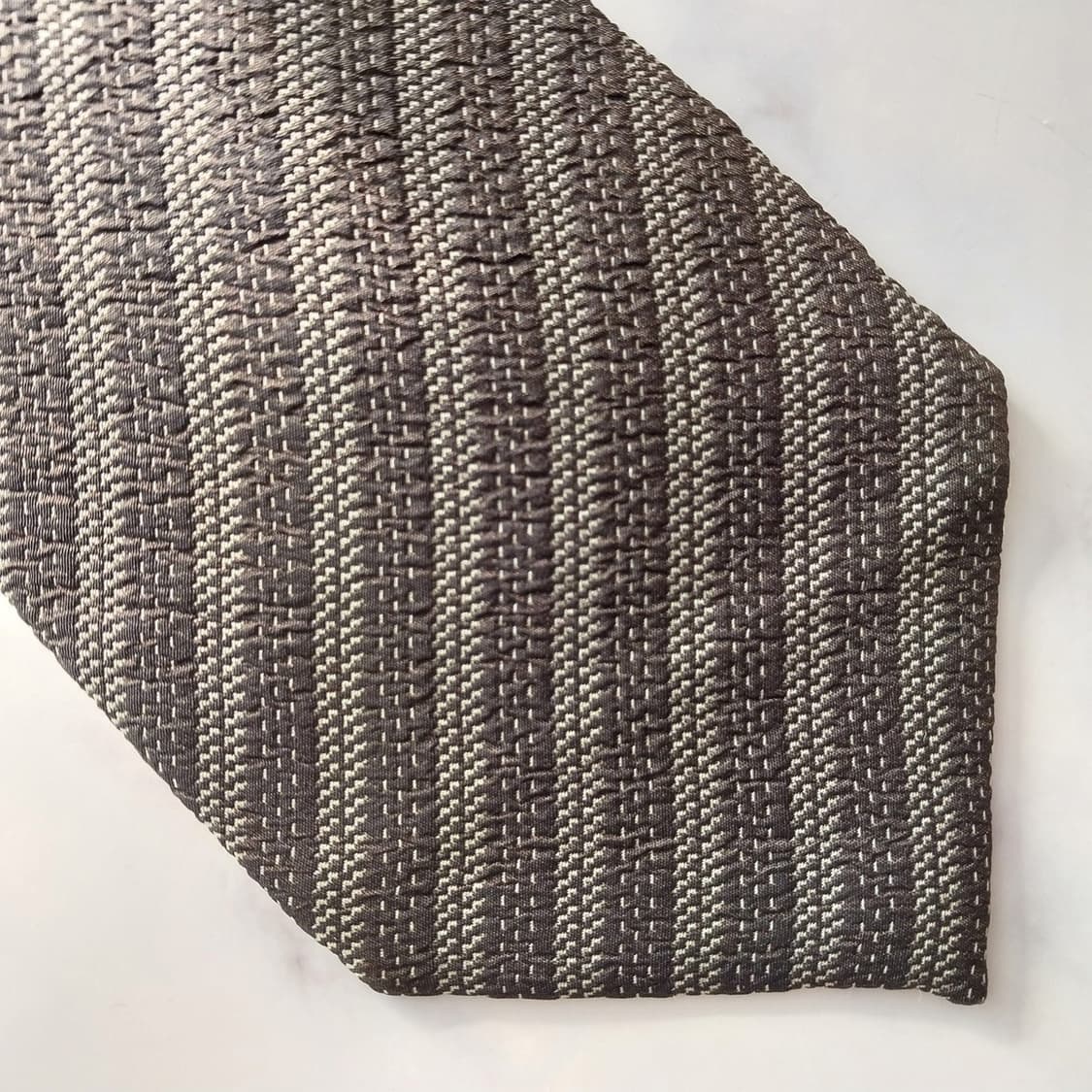 프리마클라쎄 실크 브라운 헤링본 넥타이 10.2cm A+등급 K1302
 상품이미지8