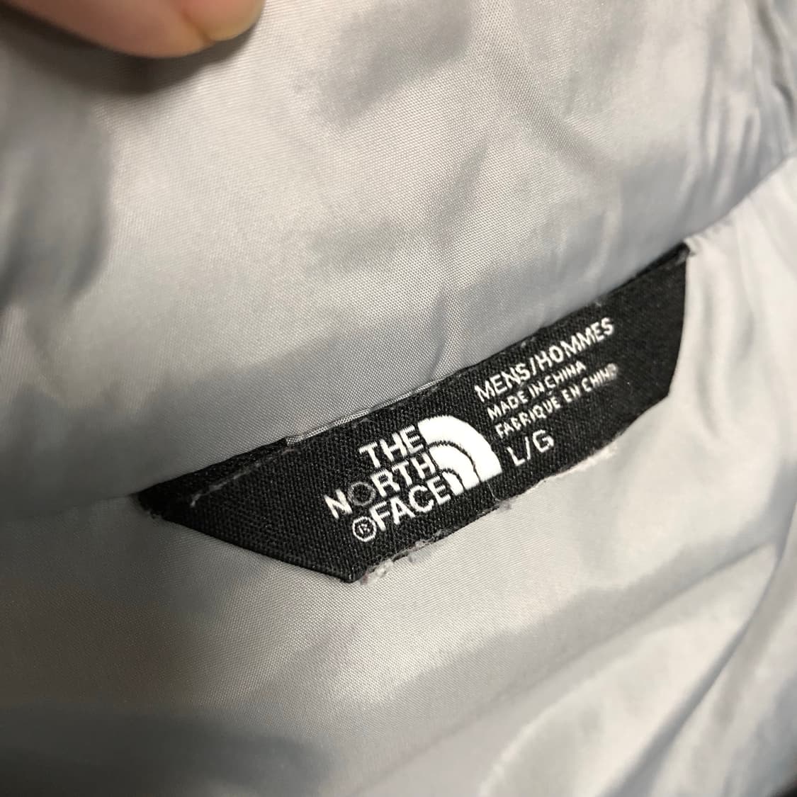 노스페이스 패딩 자켓 실버그레이  상품이미지4