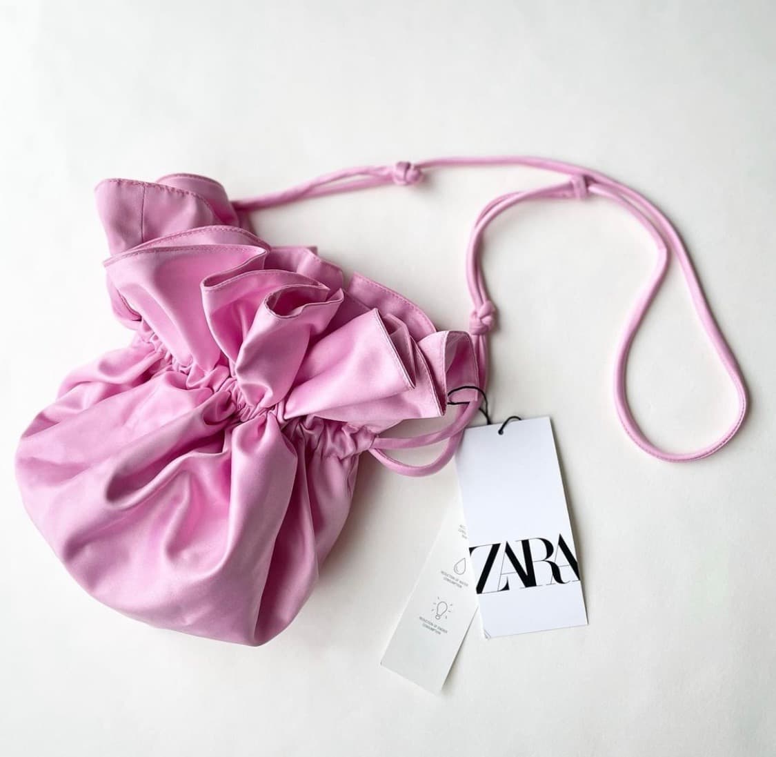 자라 프릴 새틴 버킷백 핑크 상품이미지3