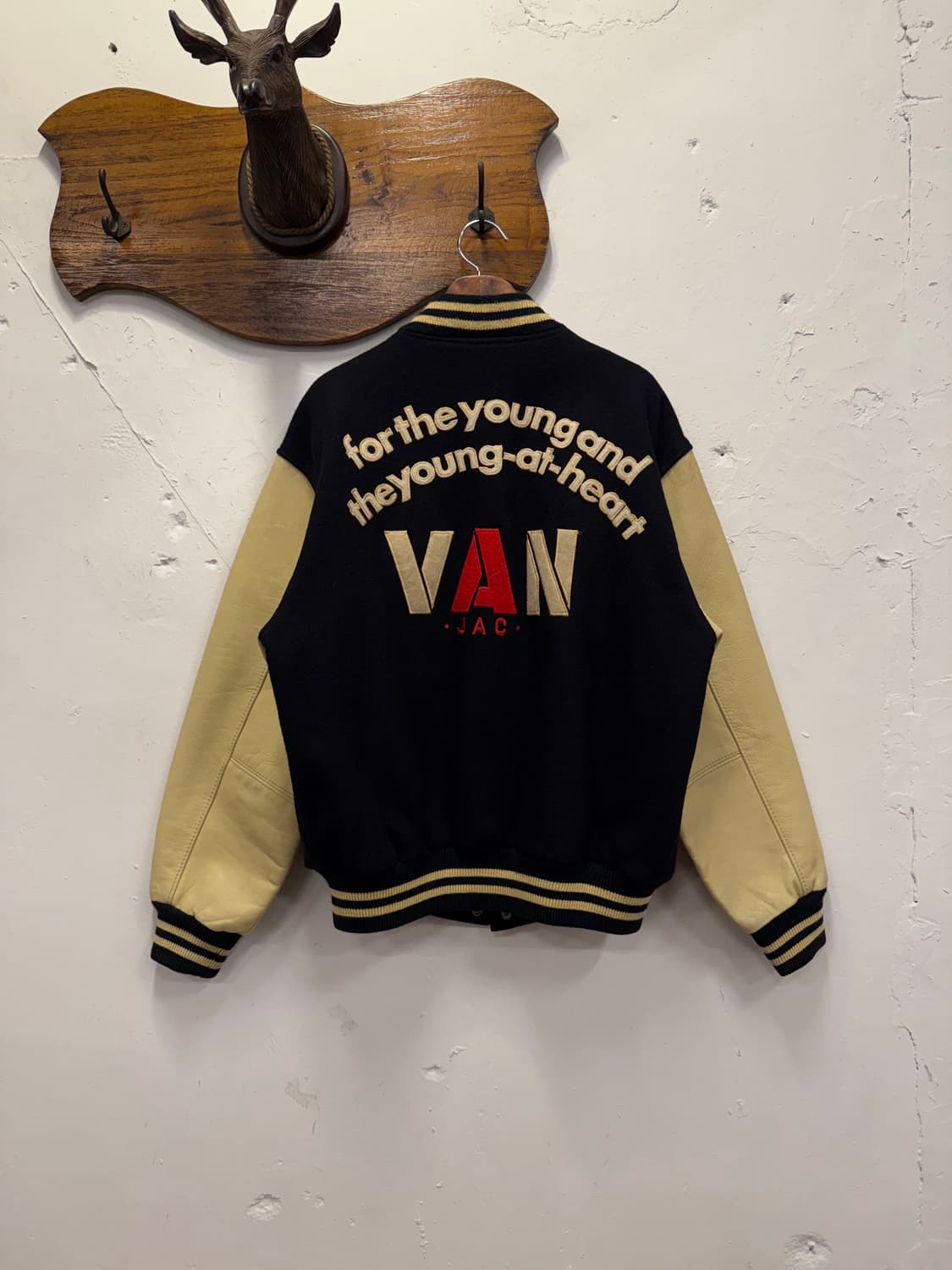 (L) VAN JAC Leather Arm Varsity Jacket 상품이미지5
