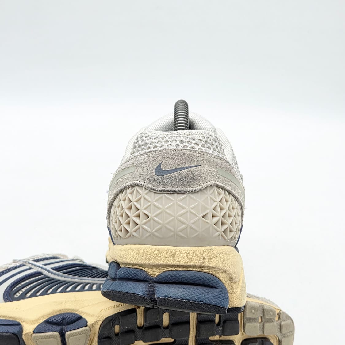 나이키 줌 보메로 5 화이트 썬더 블루 (280) 상품이미지2