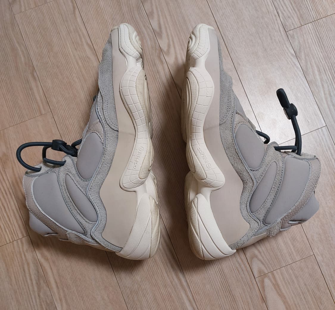 아디다스 이지 500 하이 미스트 스톤 부츠 상품이미지6