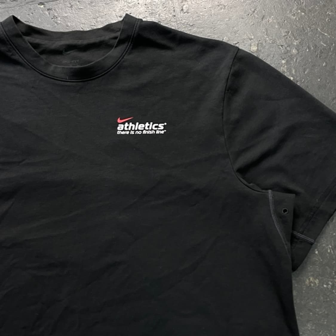 105 나이키 드라이핏 반팔티  상품이미지2