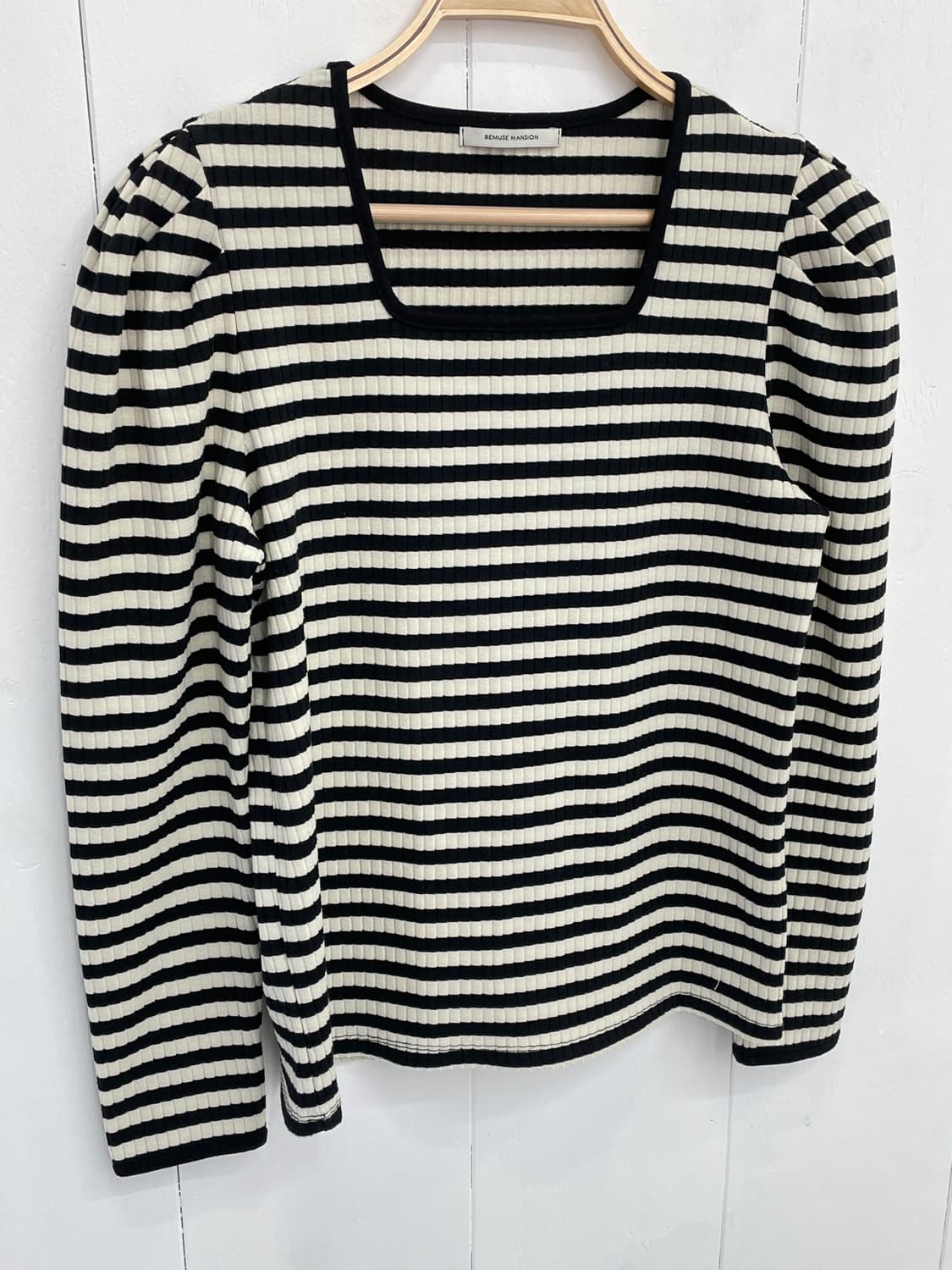 비뮤즈맨션 스퀘어넥 스트라이프 퍼프 티셔츠 상품이미지4