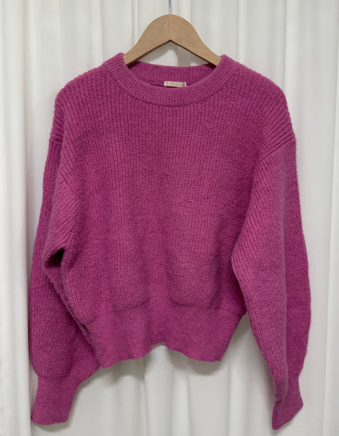 GU 핑크색 니트스웨터 상품이미지1