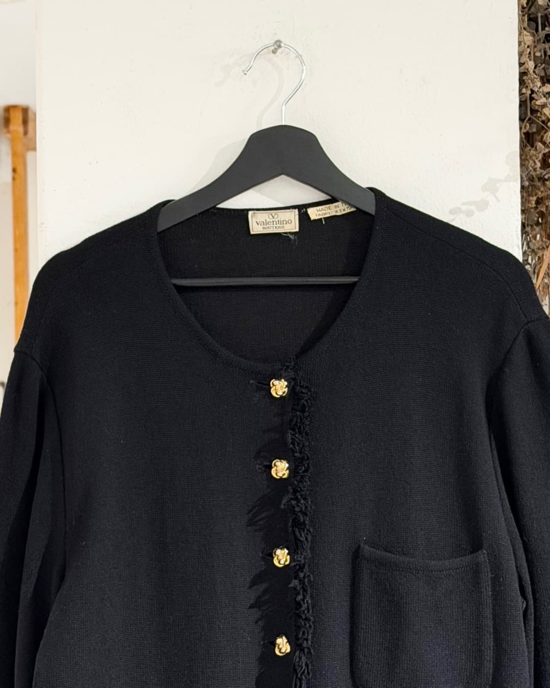 발렌티노 부티크 블랙 금장 버튼 태슬 디테일 가디건 상품이미지4