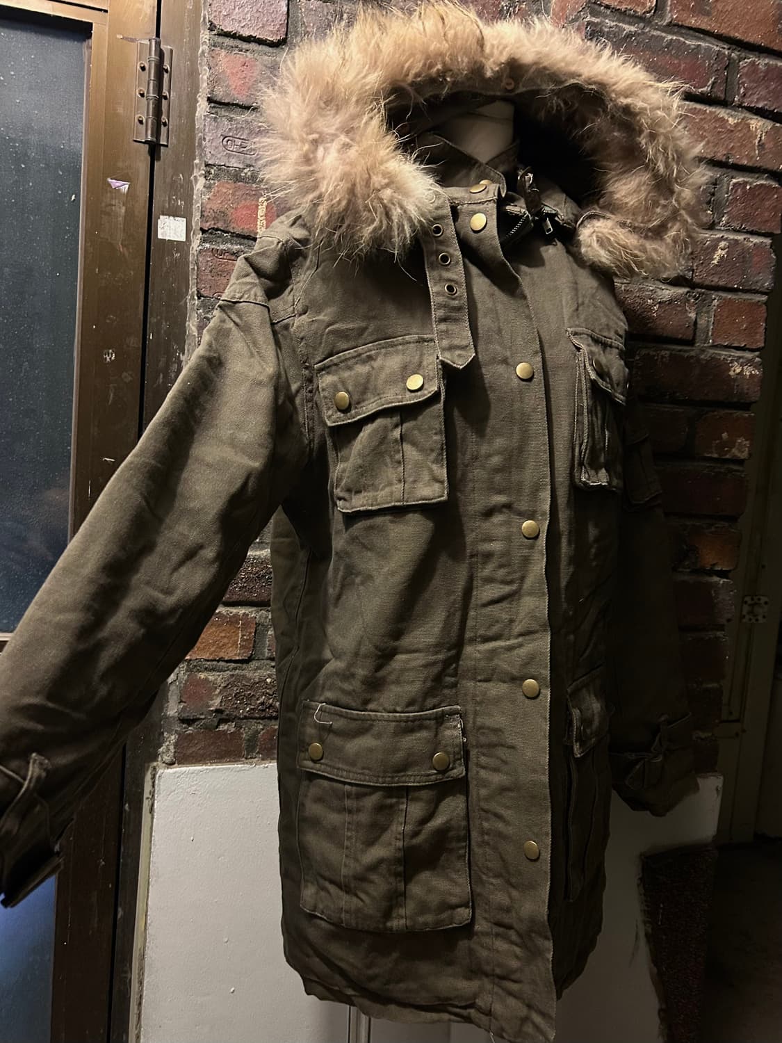 *rare* 2000s 세실맥비 울프죠 퍼 야상 버클 자켓 상품이미지2