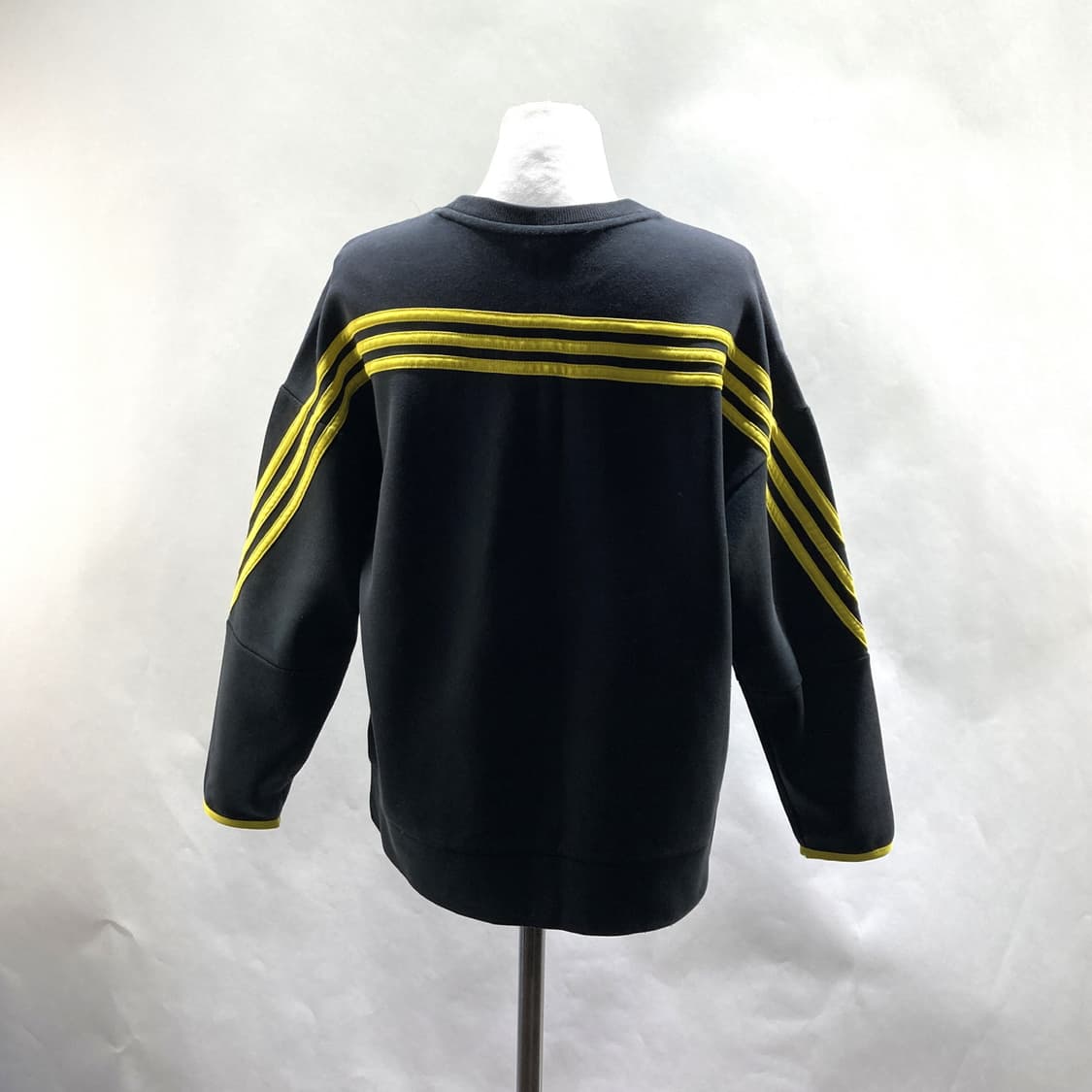 아디다스 주니어 맨투맨티셔츠 블랙 150  상품이미지3