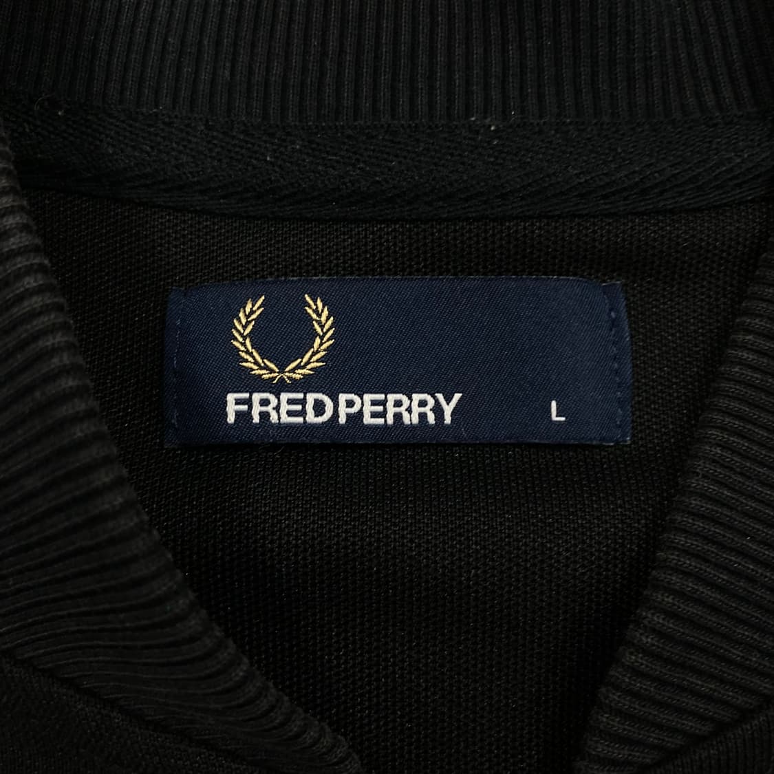 프레드 페리 스몰 로고 블랙 배색 트랙탑 져지 상품이미지3