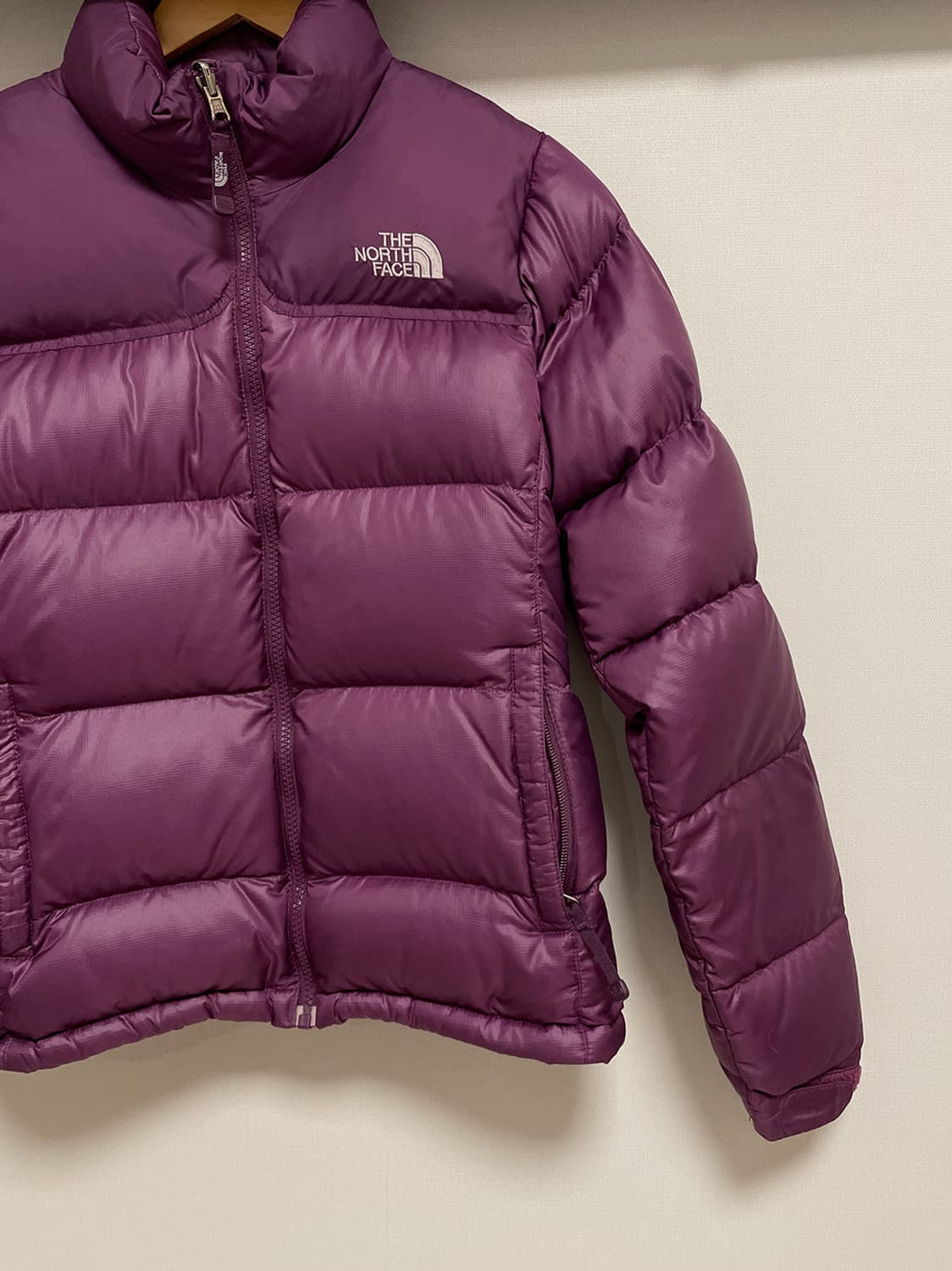 노스페이스 700눕시 여성 퍼플 패딩 상품이미지3