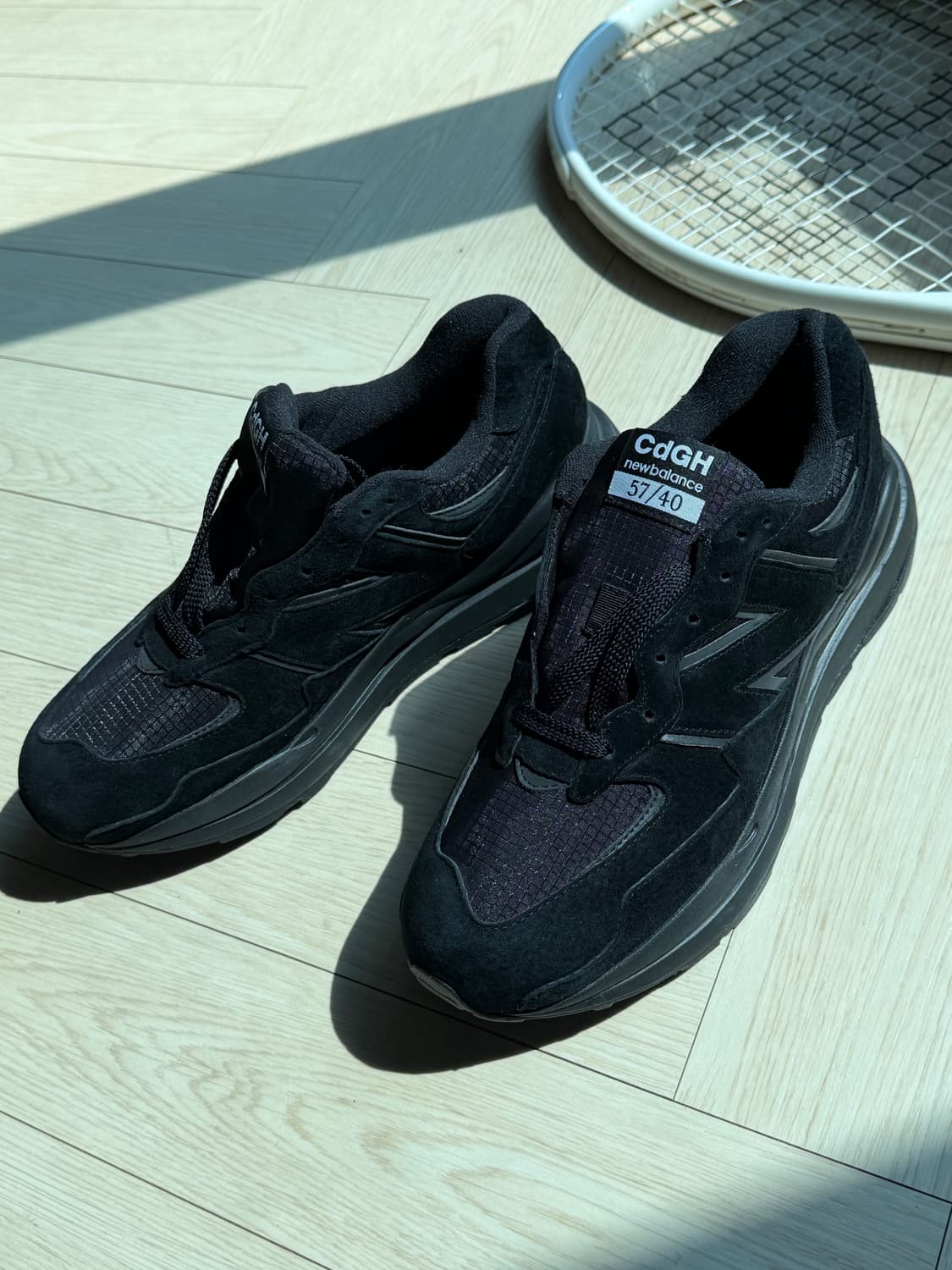 뉴발란스 꼼데 CdGH 5740 블랙 스니커즈 상품이미지1