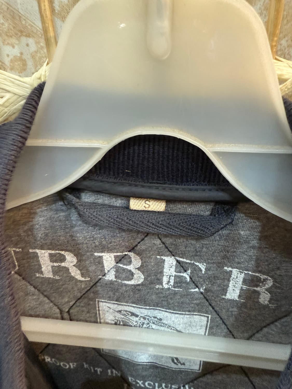 95 정품 버버리 누빔 블루종 팝니다 상품이미지3