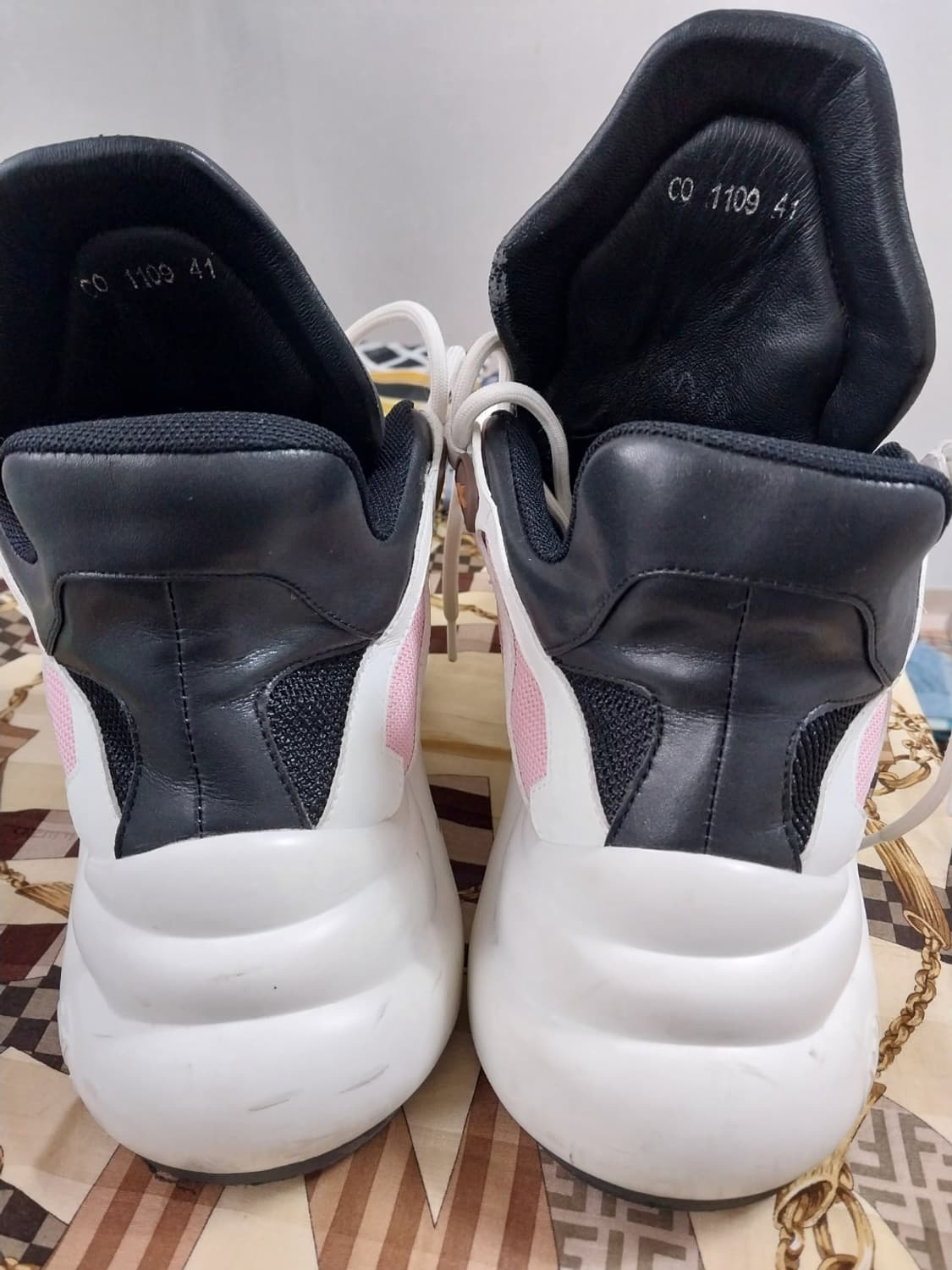 루이비통 LV 아치라이트 스니커즈41  255mm 상품이미지3