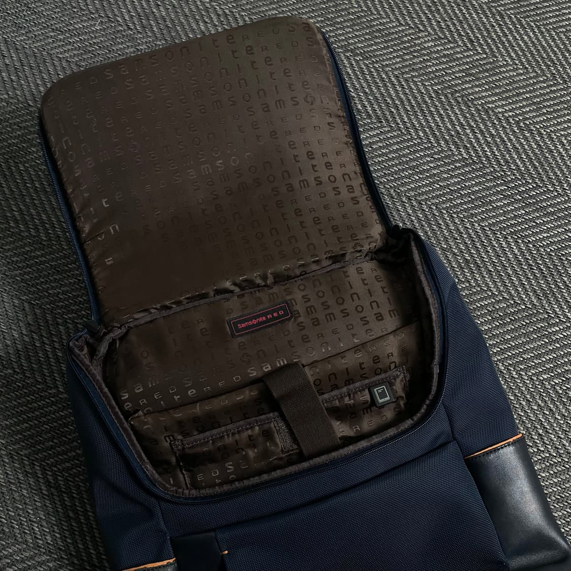 샘소나이트 미니멀 네이비 백팩y 4225 상품이미지8