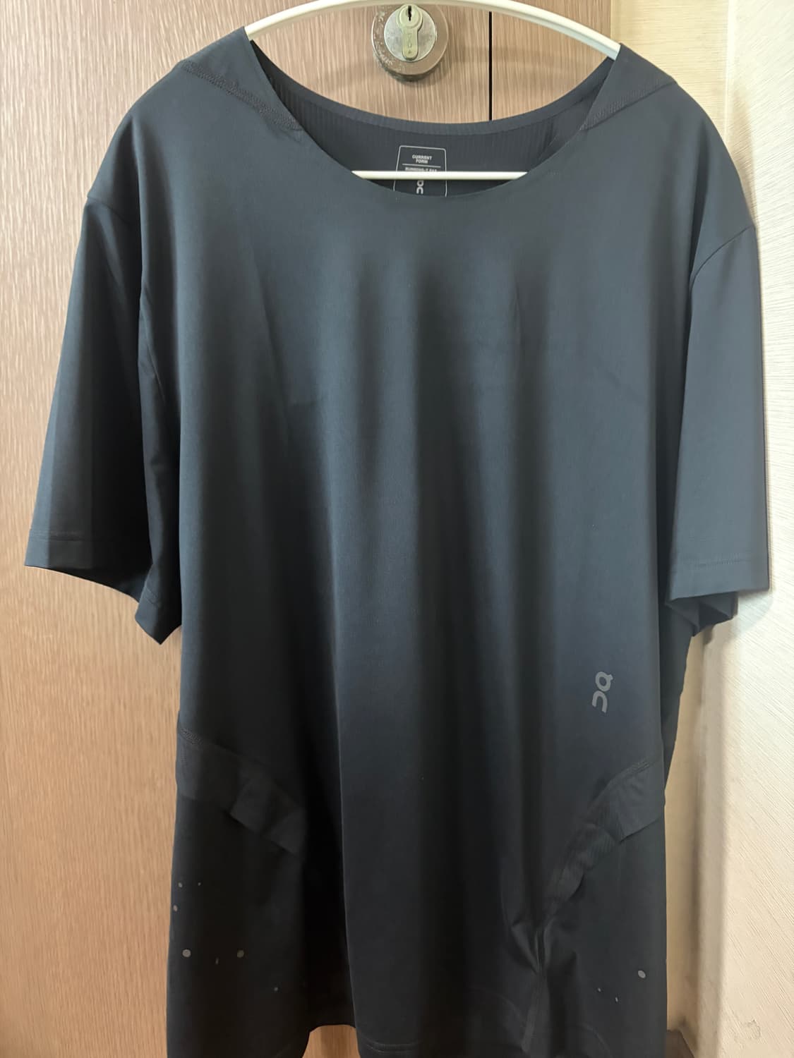 온 파프 반팔 티셔츠 블랙 L사이즈 상품이미지2