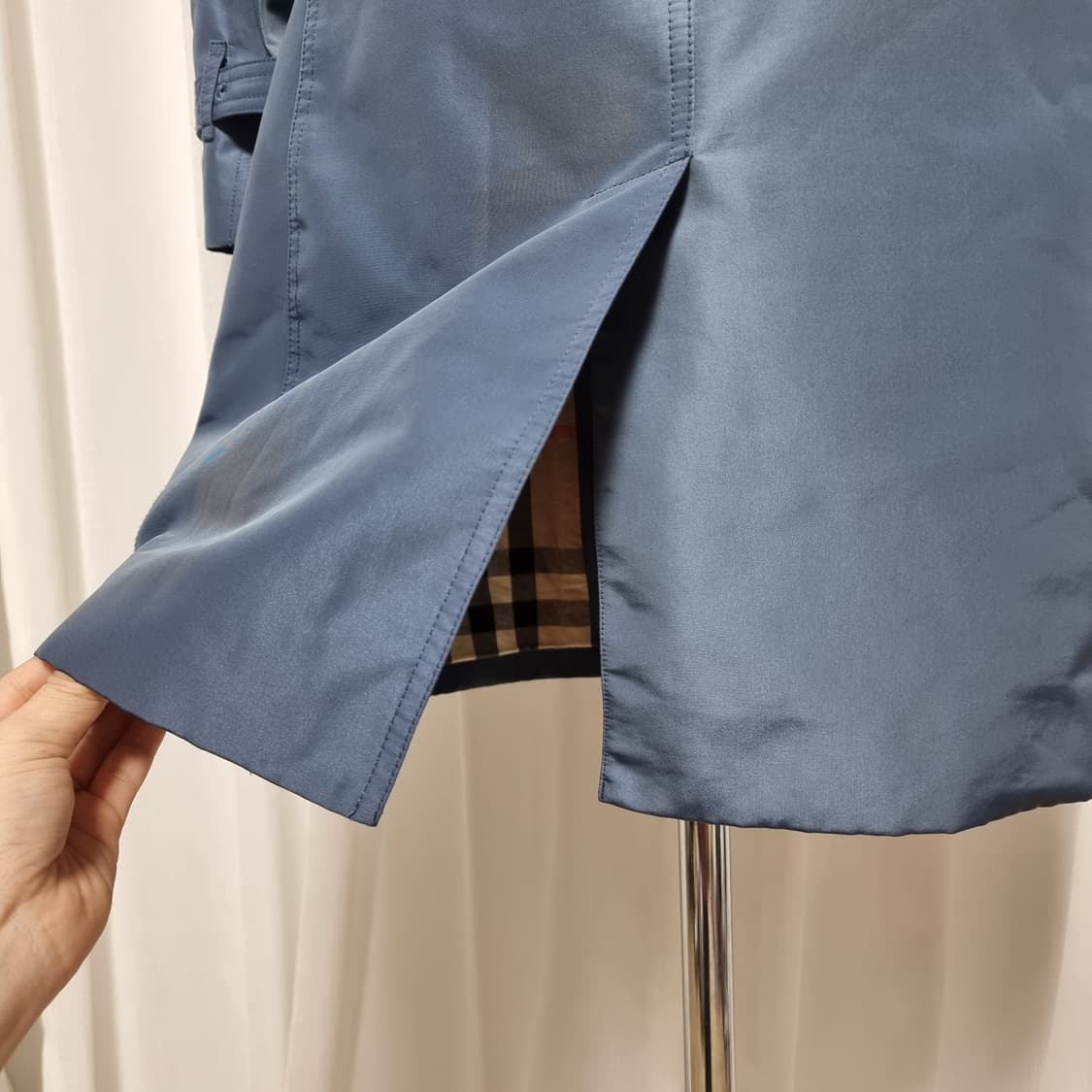 버버리 런던 개버딘 벨티드 트렌치코트 Coal Blue 영국산 /드라이완 상품이미지9