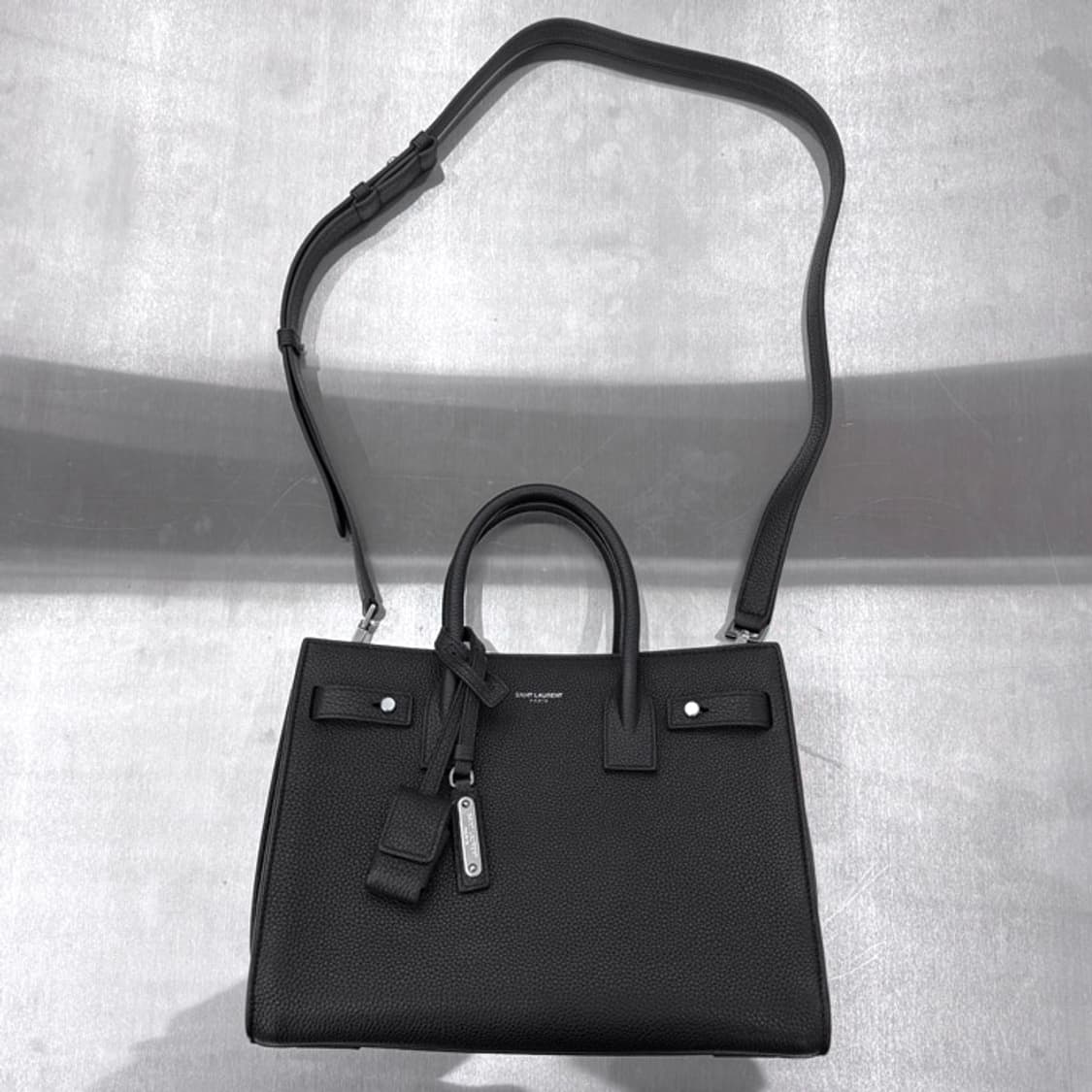 생로랑 삭드쥬르 베이비 블랙 상품이미지1