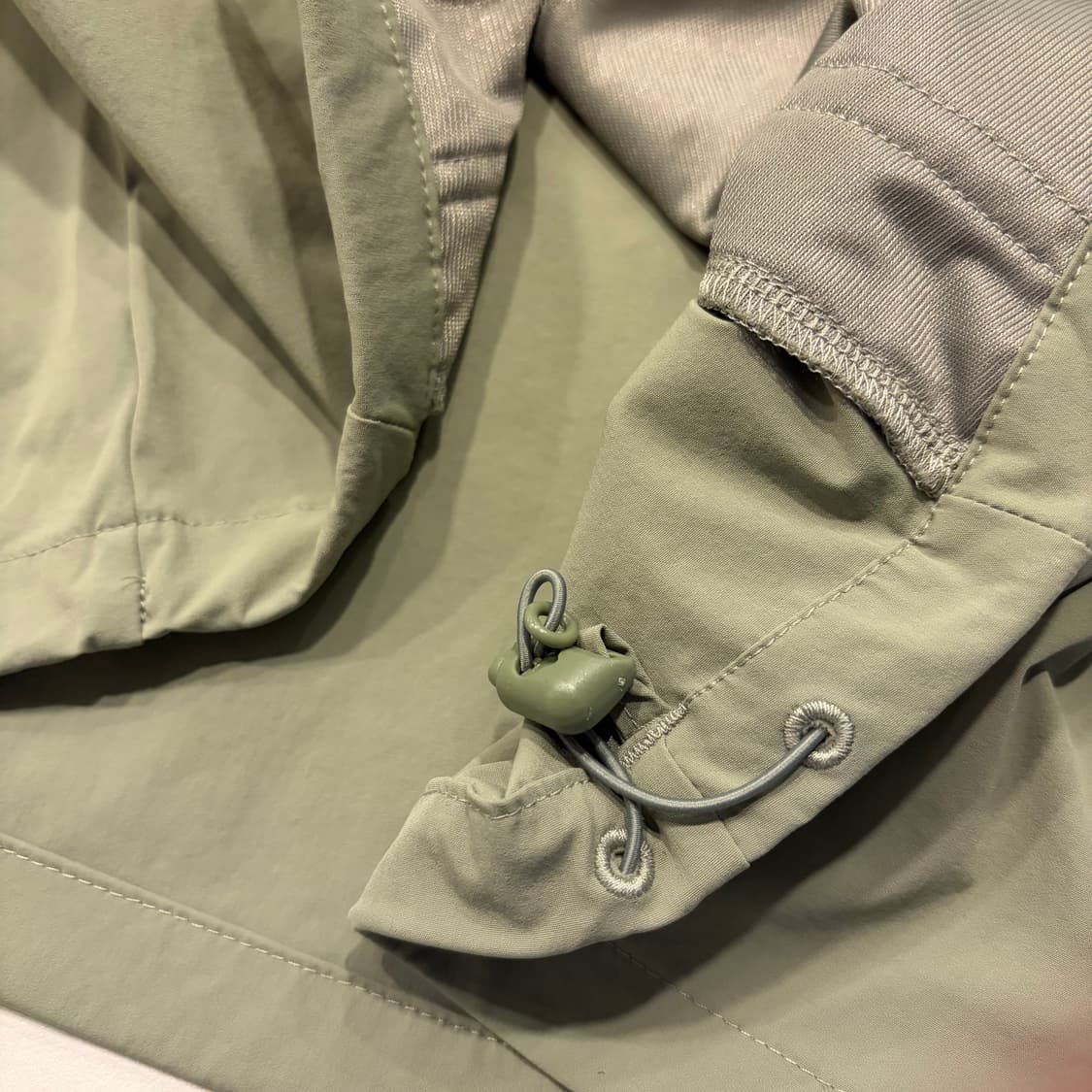 [L] 노스페이스 화이트라벨 나일론 반팔 아노락 카키 C668 상품이미지6