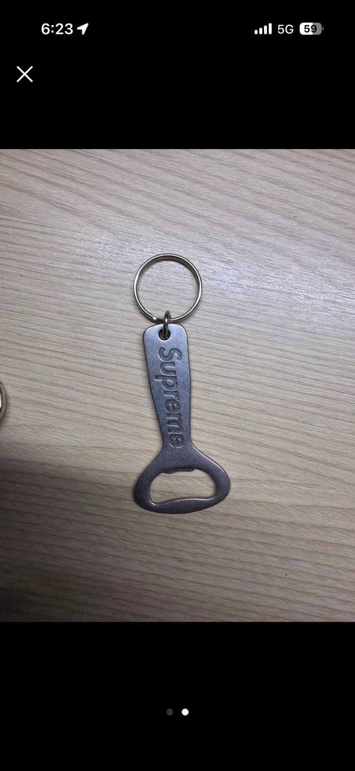 슈프림 키링 팔아요 상품이미지2