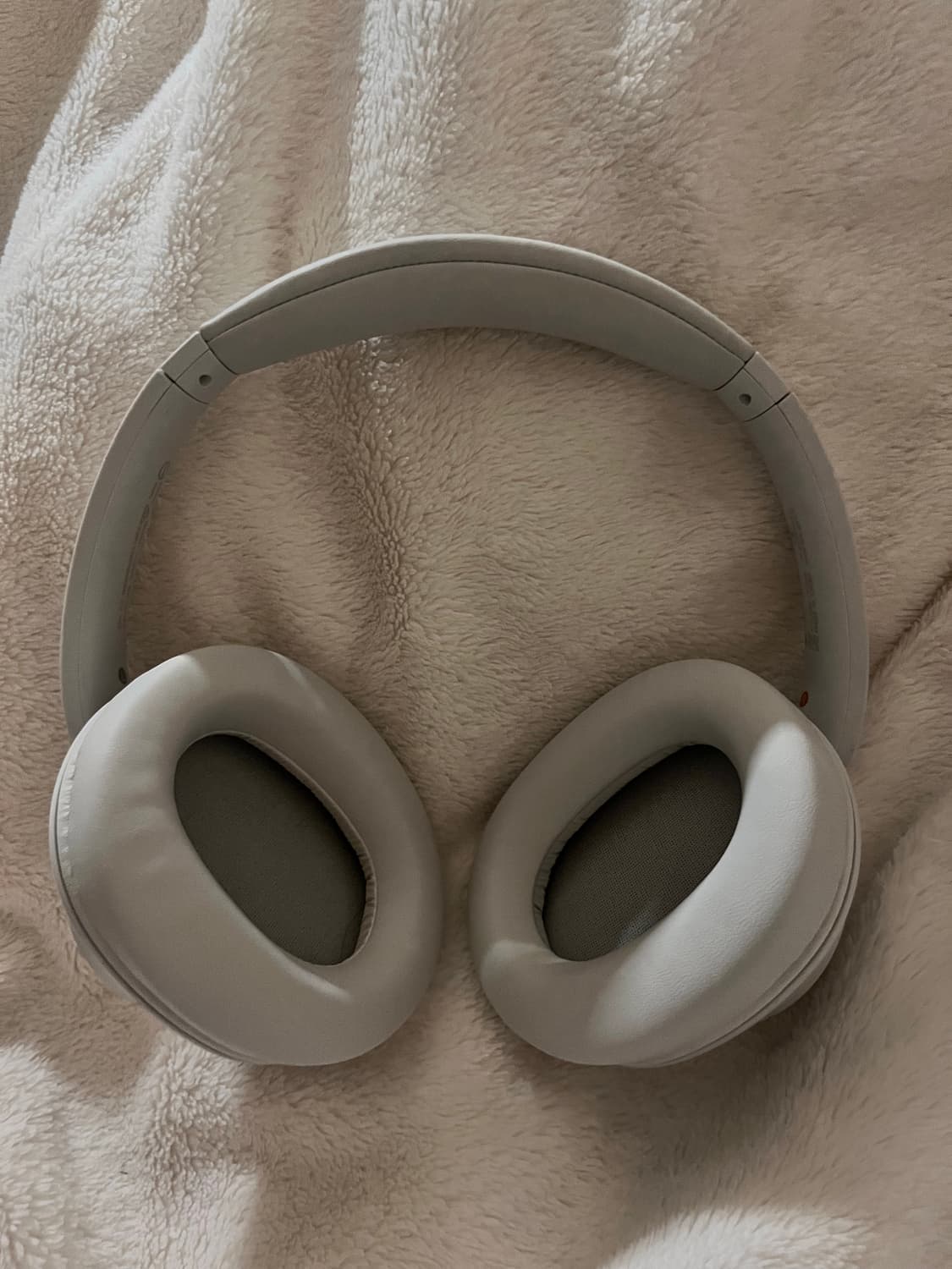 소니 헤드셋 판매합니다 (ch700n) 상품이미지2