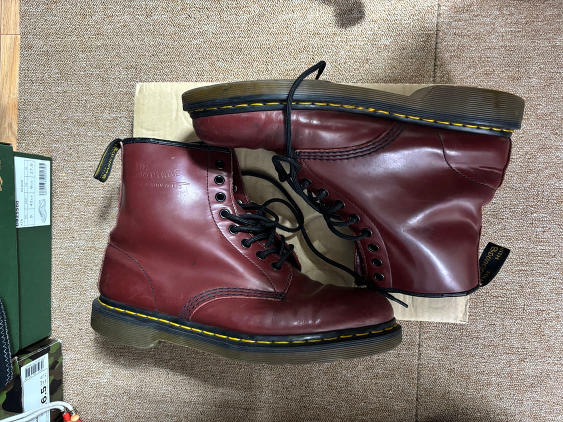 닥터마틴 체리레드 부츠 상품이미지3
