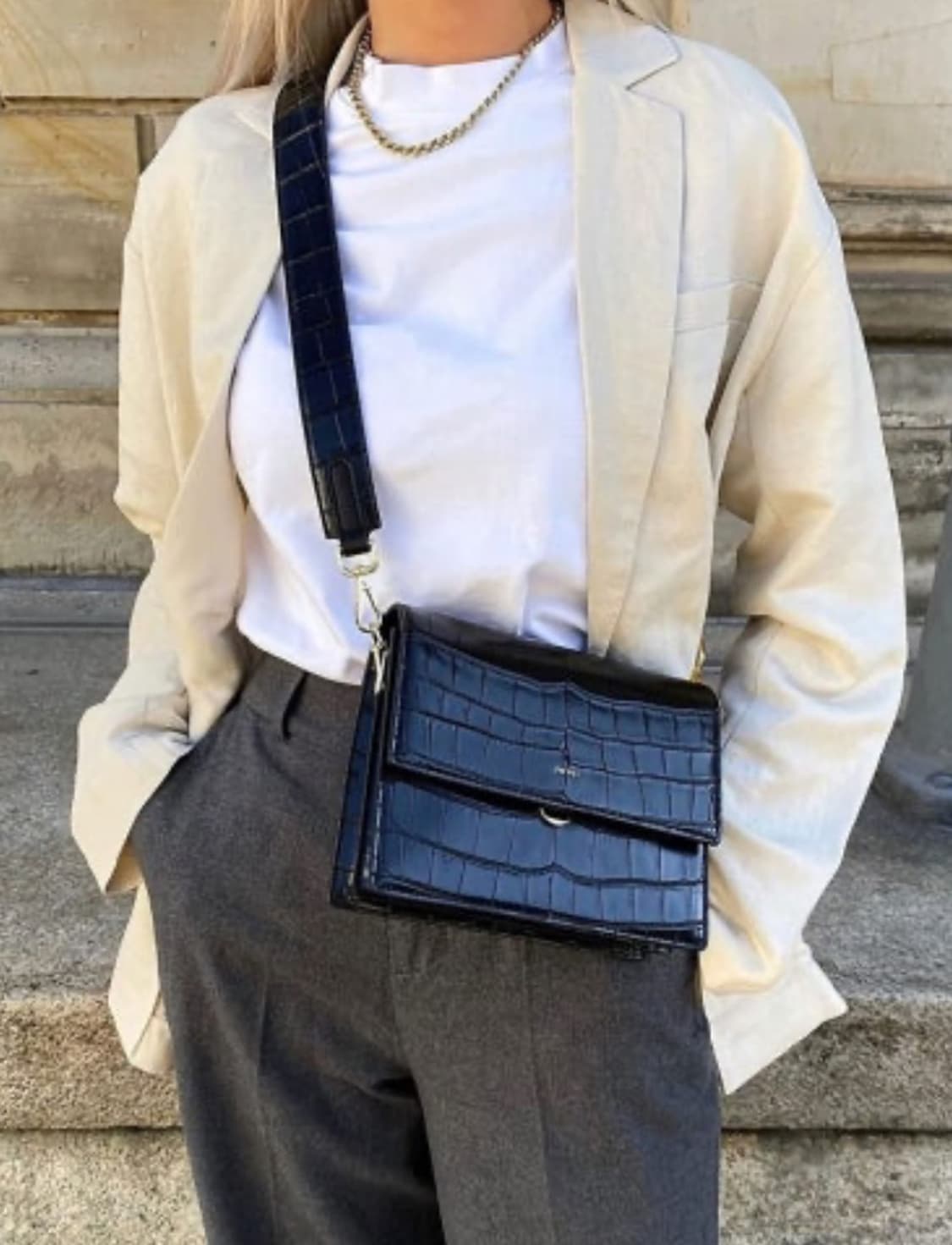 JW PEI 블랙 크로커 미니 크로스백 상품이미지1