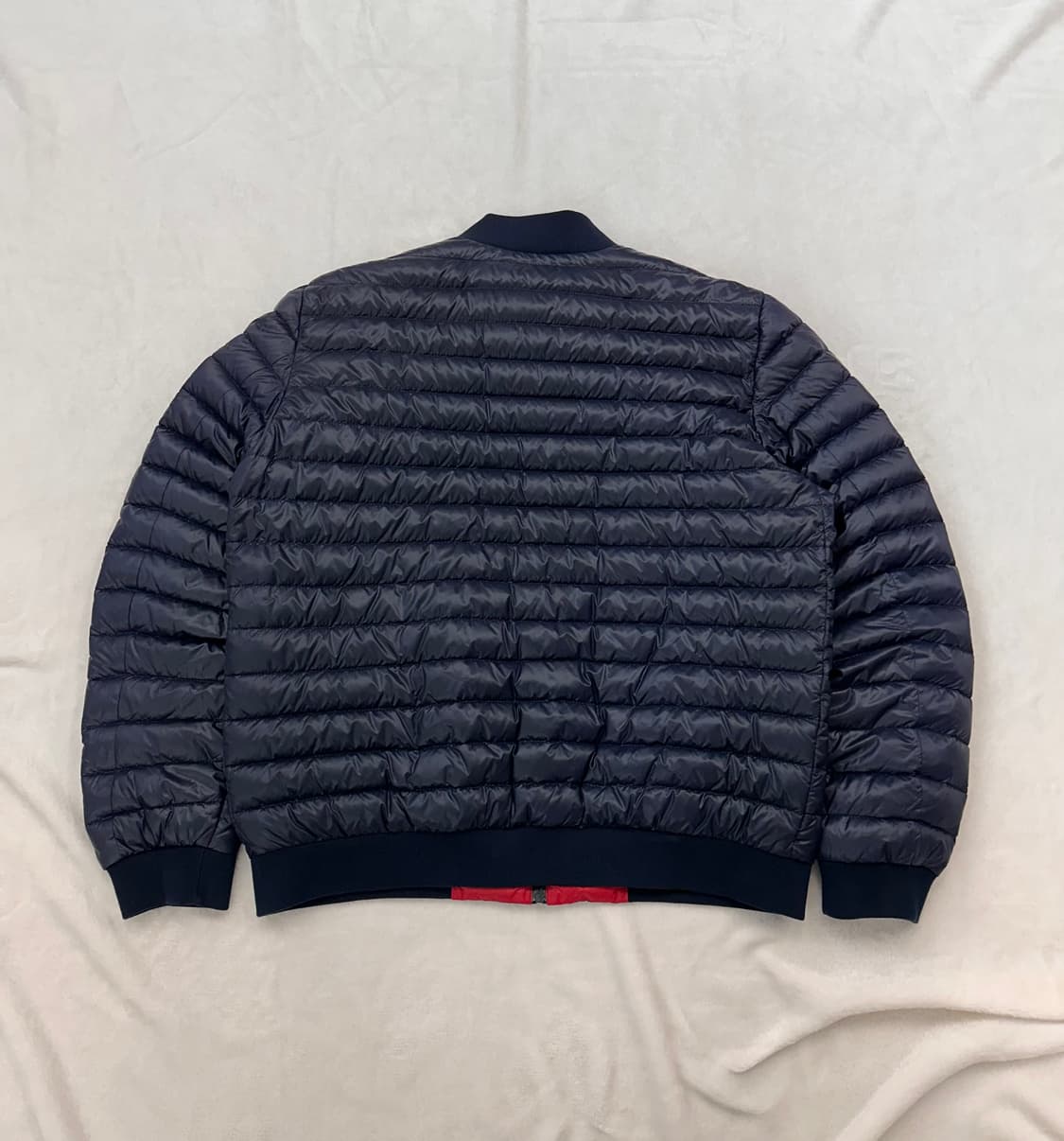 (52)프라다 삼각로고 경량 패딩 네이비 상품이미지9