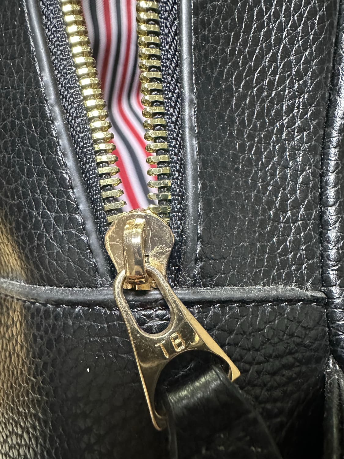 톰브라운 블랙 가죽 백팩 상품이미지6