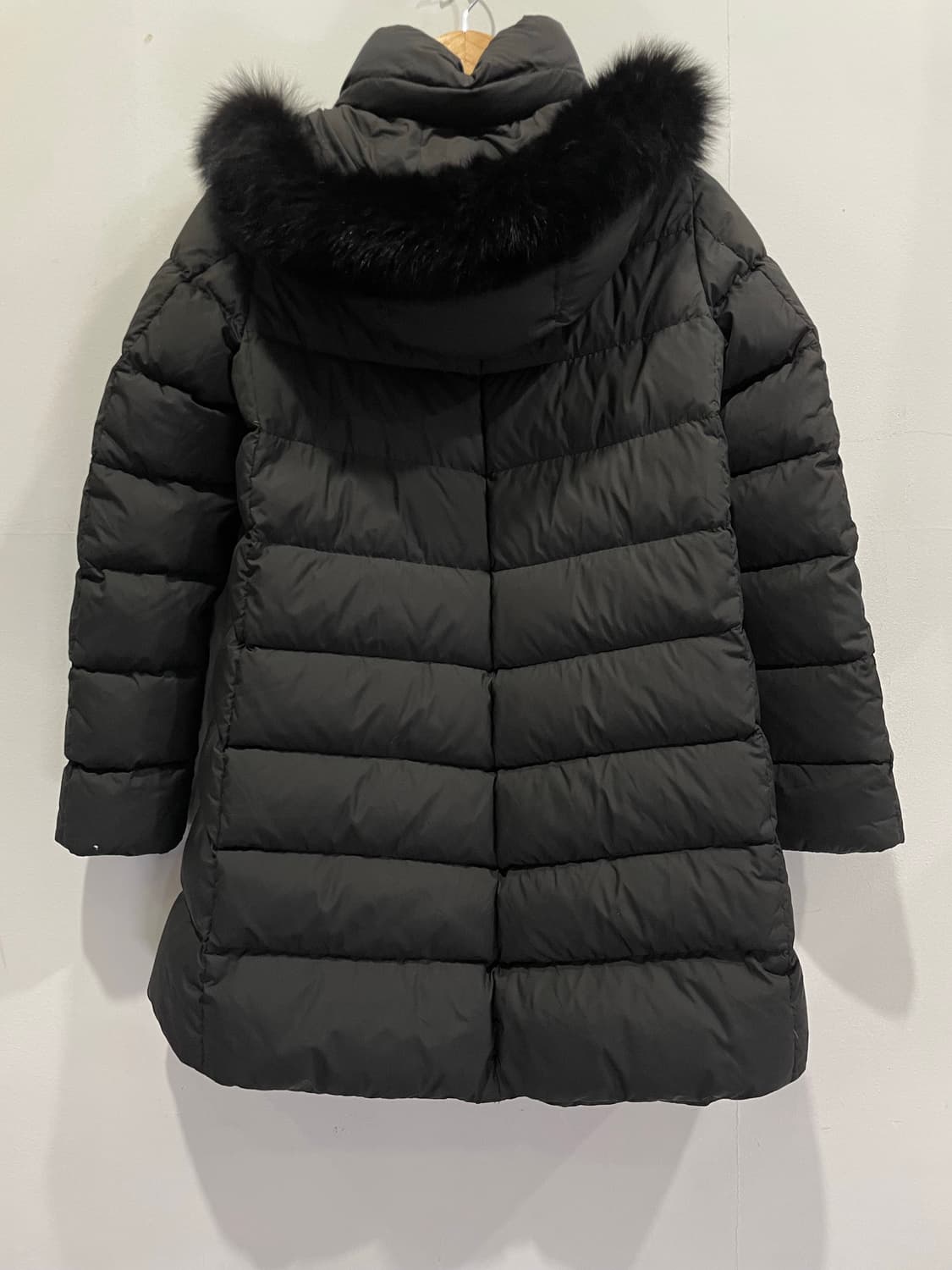 에르노 여성 폭스퍼 패딩 블랙 40 정품 상품이미지3