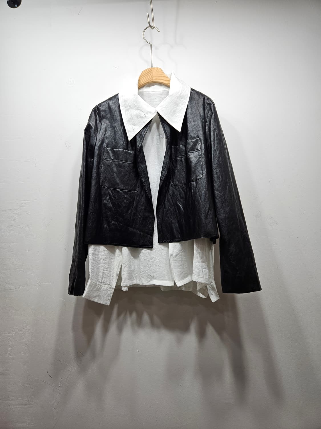 여리여리한 느낌의 빅카라 블라우스 [새상품] Free 상품이미지1