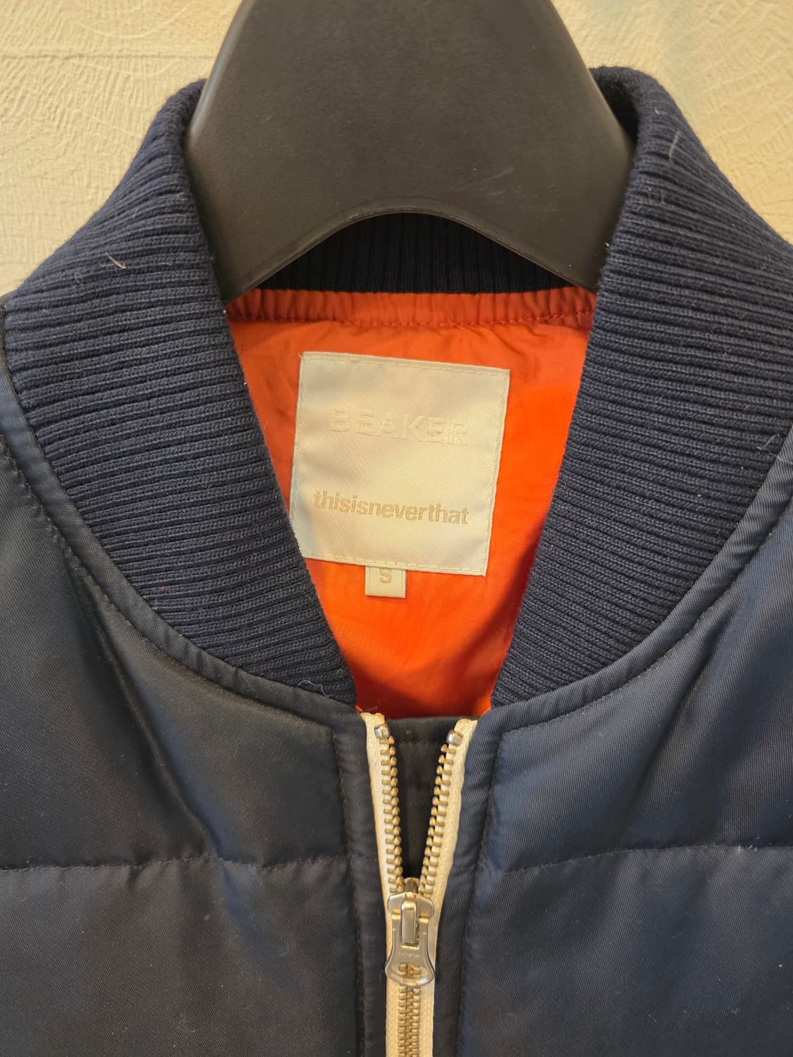 디스이즈네버댓 BEAKER MA-1 항공점퍼 S 사이즈 상품이미지1