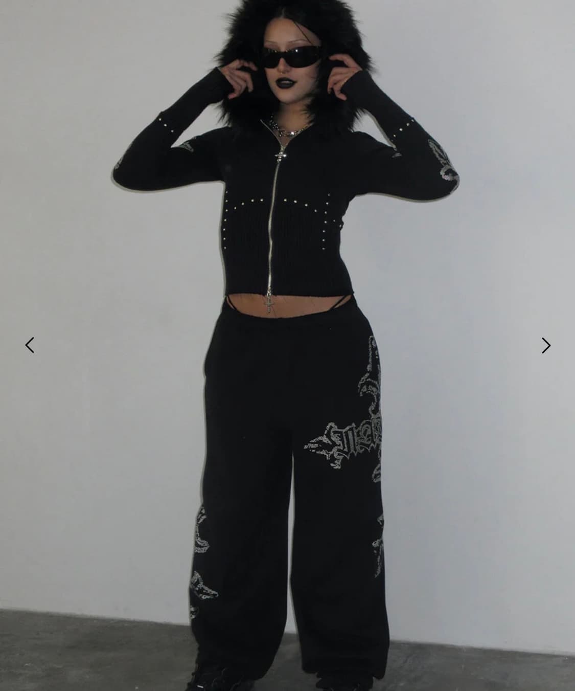 네임드 콜렉티브 라인스톤 크롭 후디 상품이미지2
