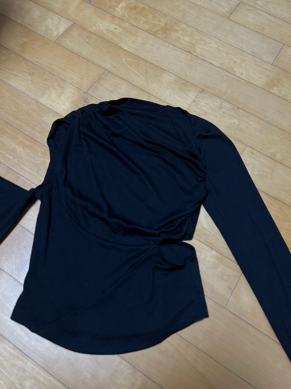 (새상품)미스치프 컷아웃긴팔 상품이미지7