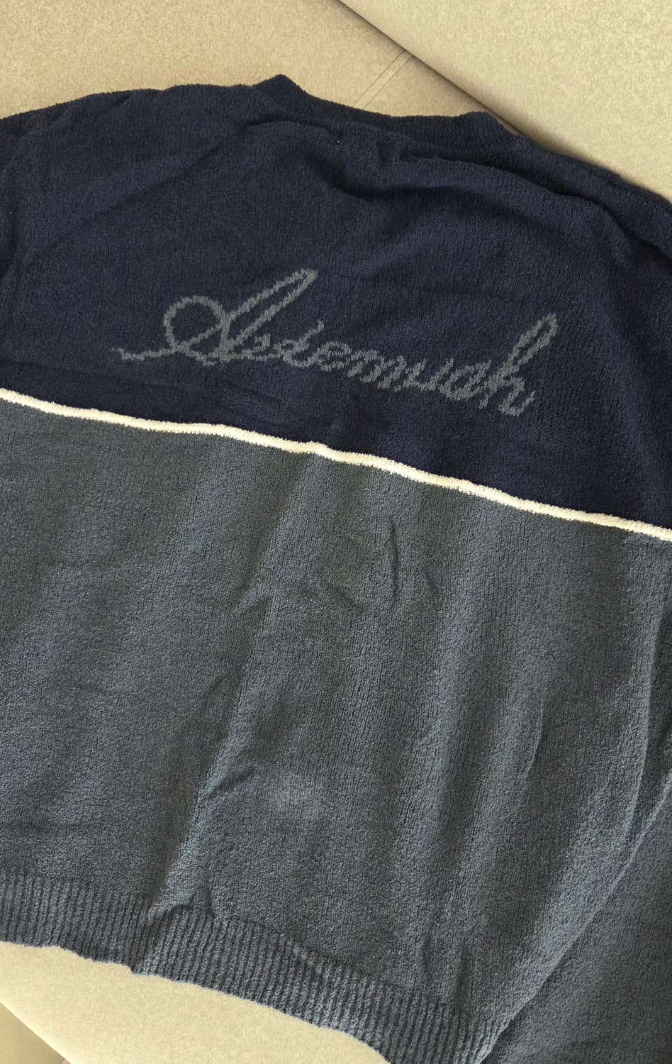 아비에무아 엠보스드 투톤 가디건 (네이비) 상품이미지5