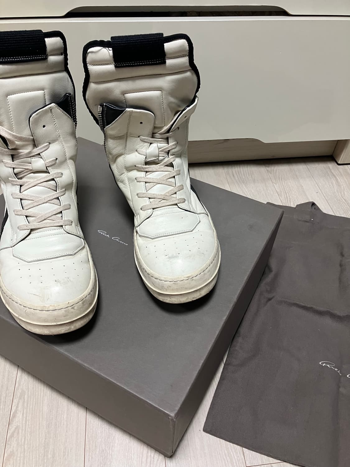 [41] 릭오웬스 지오바스켓 모노크롬 밀크블랙 상품이미지1