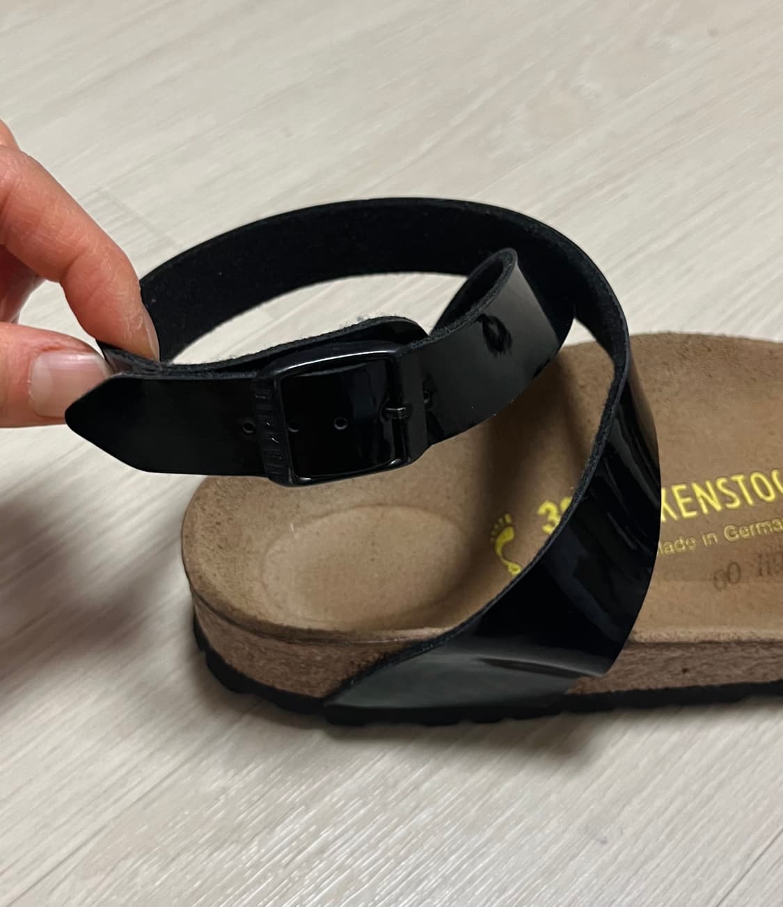 버켄스탁 야라 블랙 샌들 상품이미지5