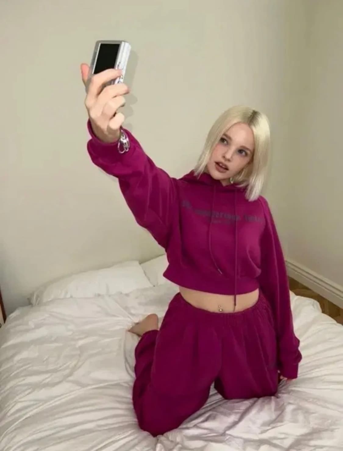 더미스테리어스호텔 뱀파이어 후드 셋업 마젠타 상품이미지1