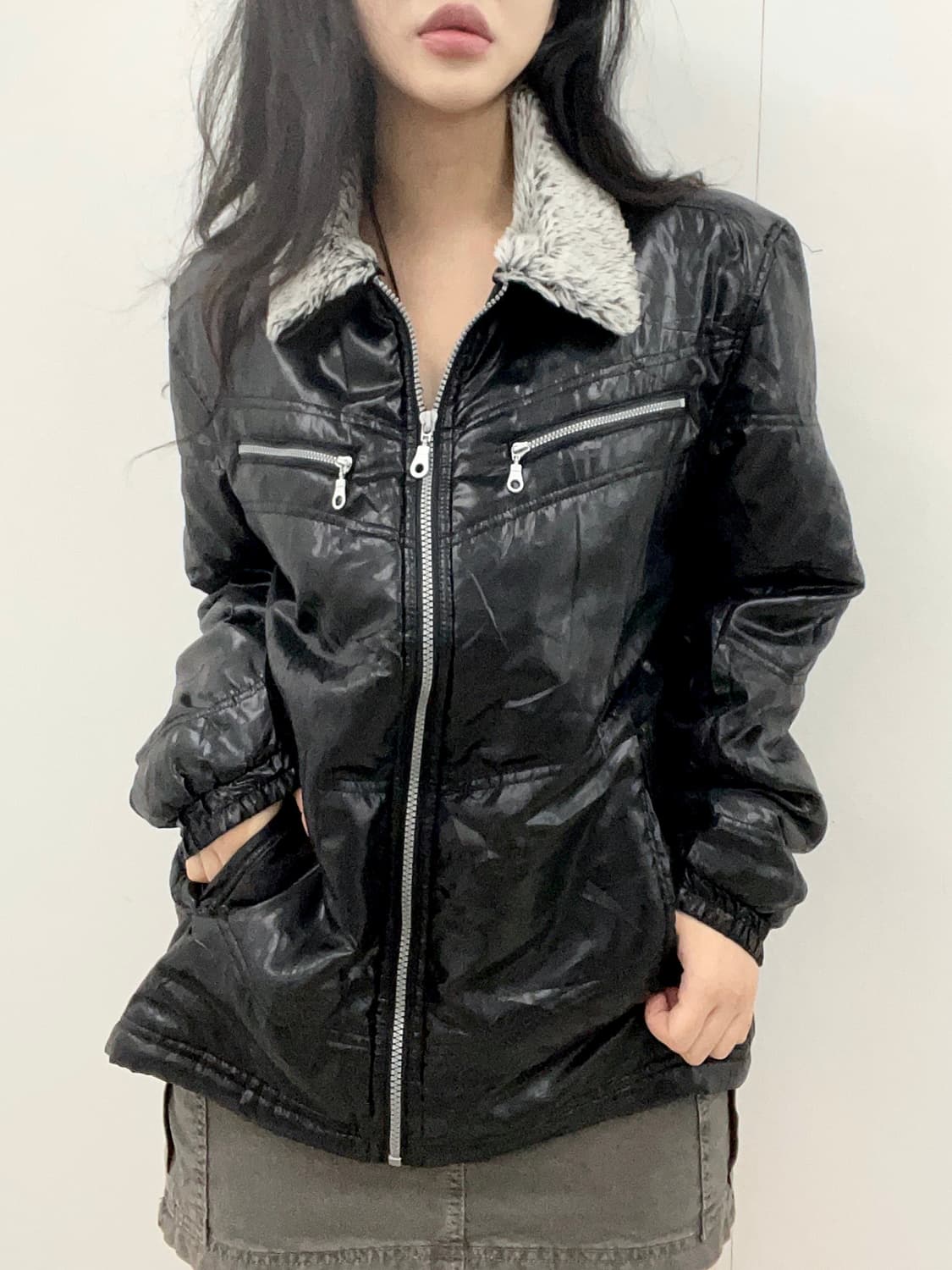 Black Glossy fur details jacket 상품이미지1