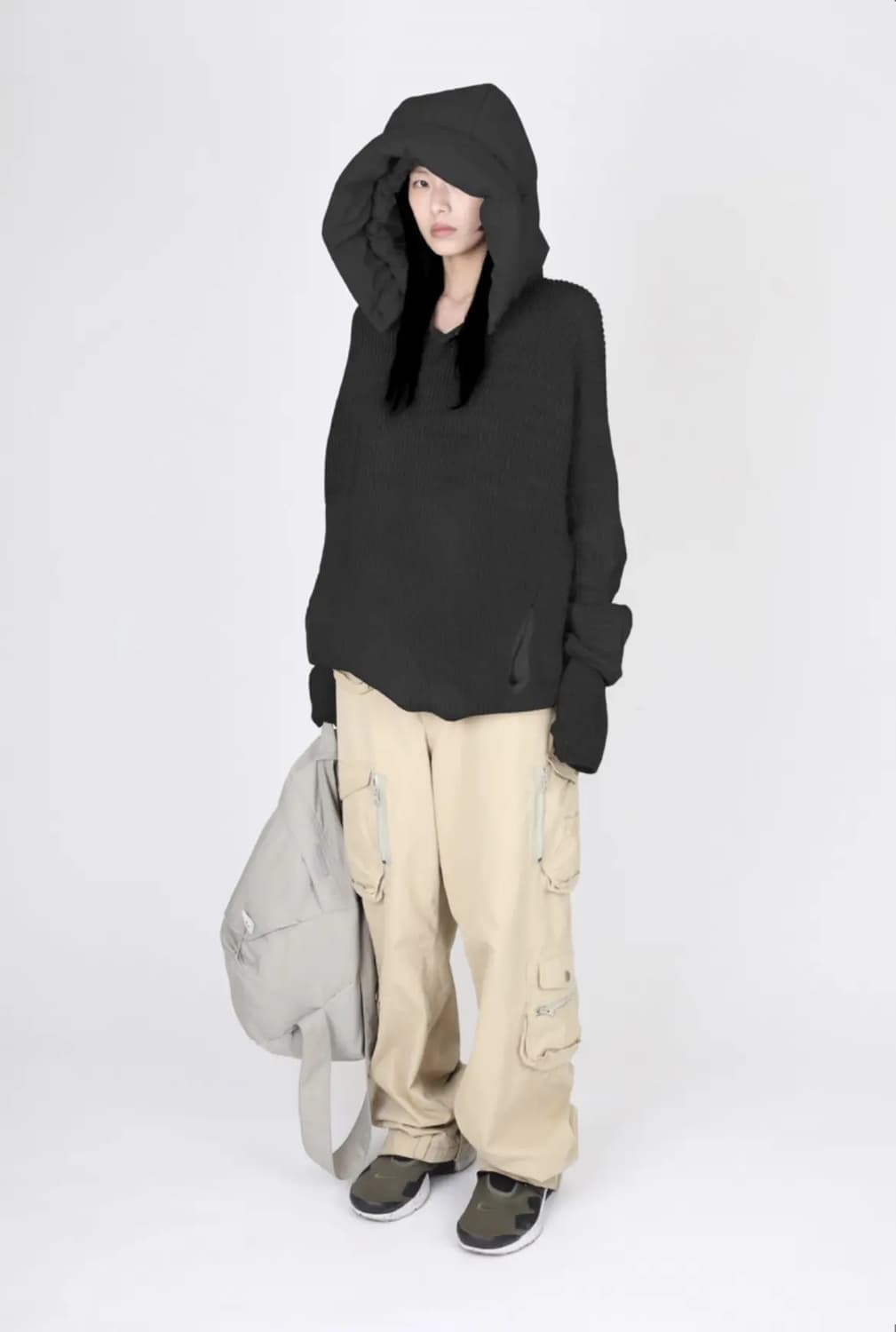 구해요) Hyein seo Hooded Knit Black 3 상품이미지1
