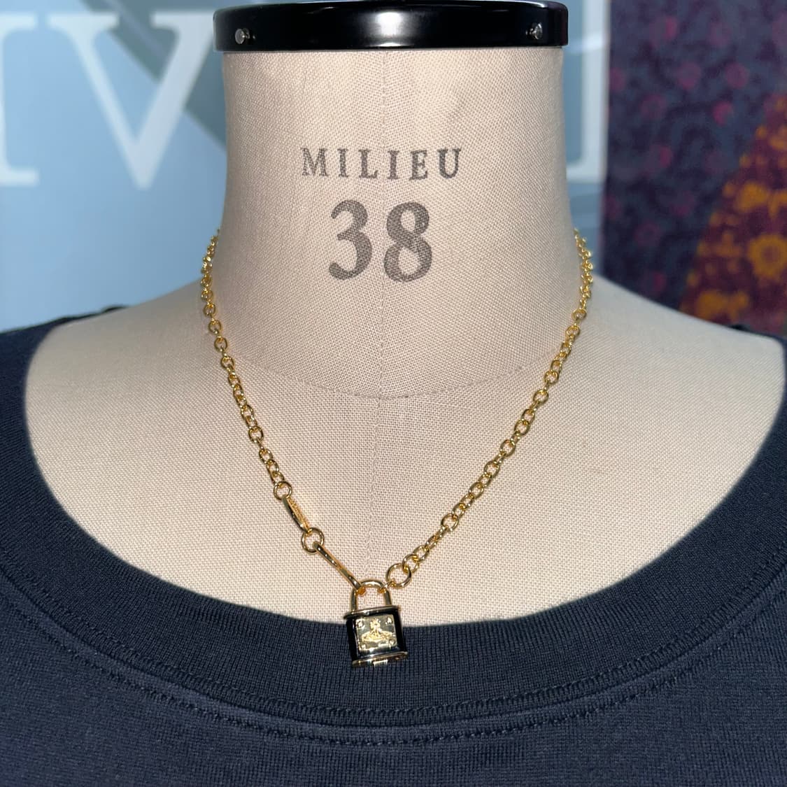 VivienneWestwood Black Lock Neckless 상품이미지3