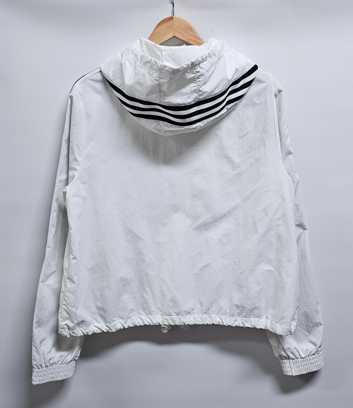 아디다스 여성 윈드브레이커 바람막이 L 상품이미지2