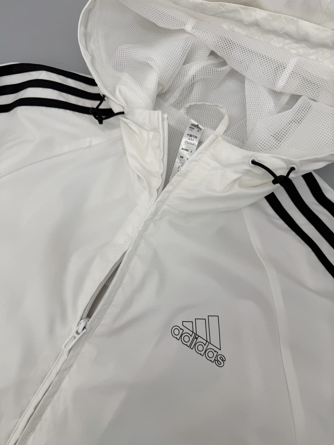 아디다스 루즈핏 화이트 3strip 우븐 바람막이 자켓  상품이미지2