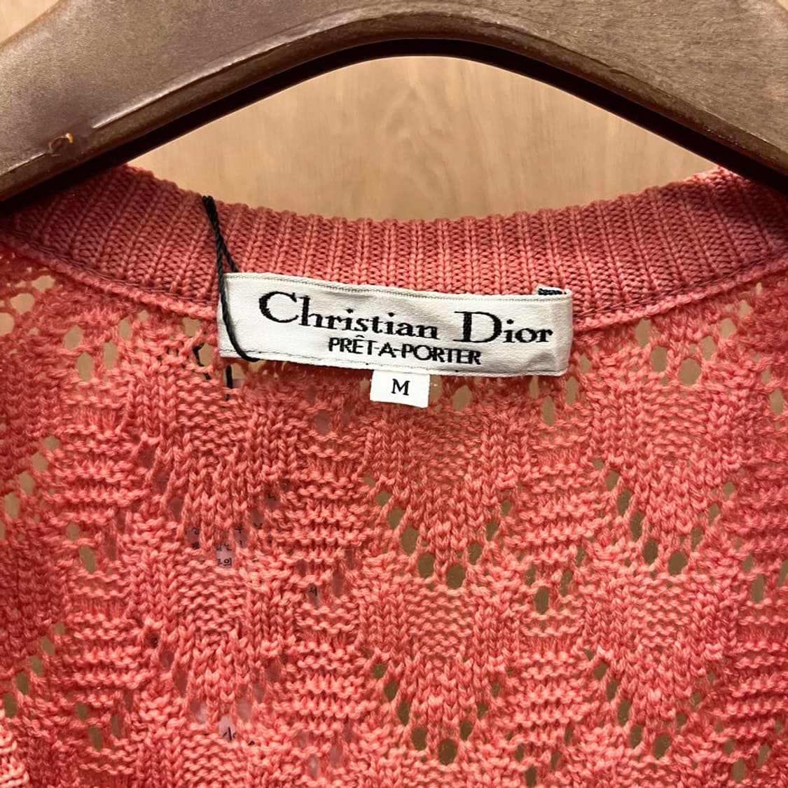 크리스찬 디올 니트 베스트 버튼 클로징 꽈배기 레이스 패턴 디테일 핑크 상품이미지6